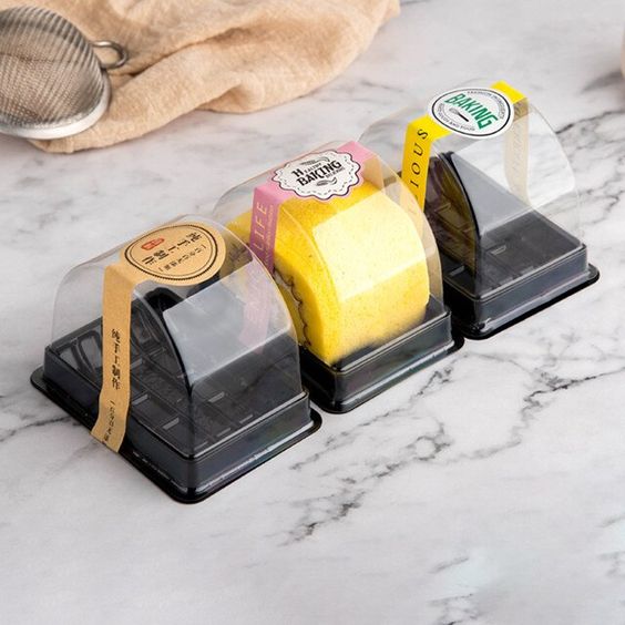 Hộp Nhựa Bán Nguyệt A93