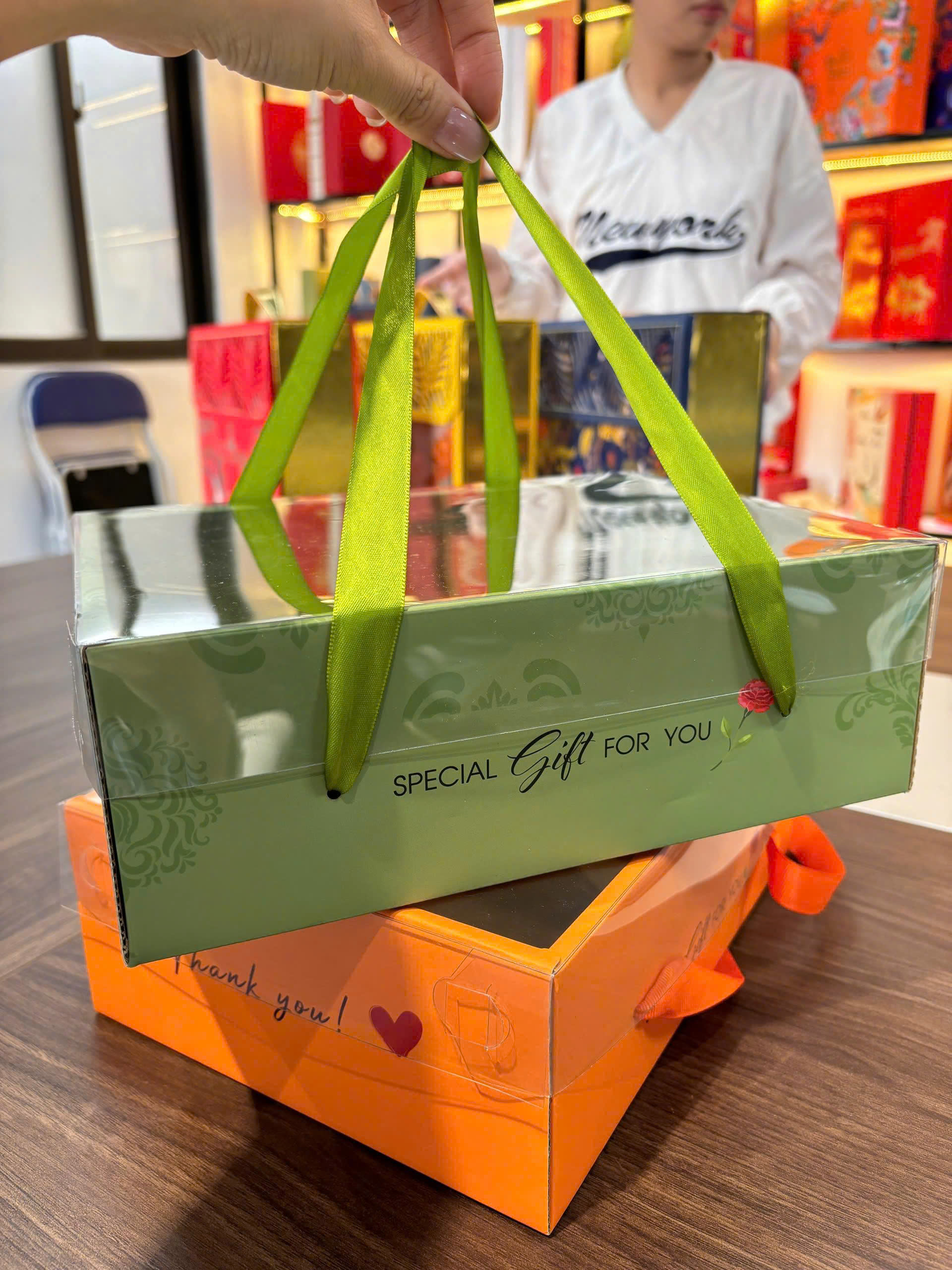 Hộp Đựng Hoa Quả, Trái Cây Nhập Khẩu (Họa Tiết In UV)