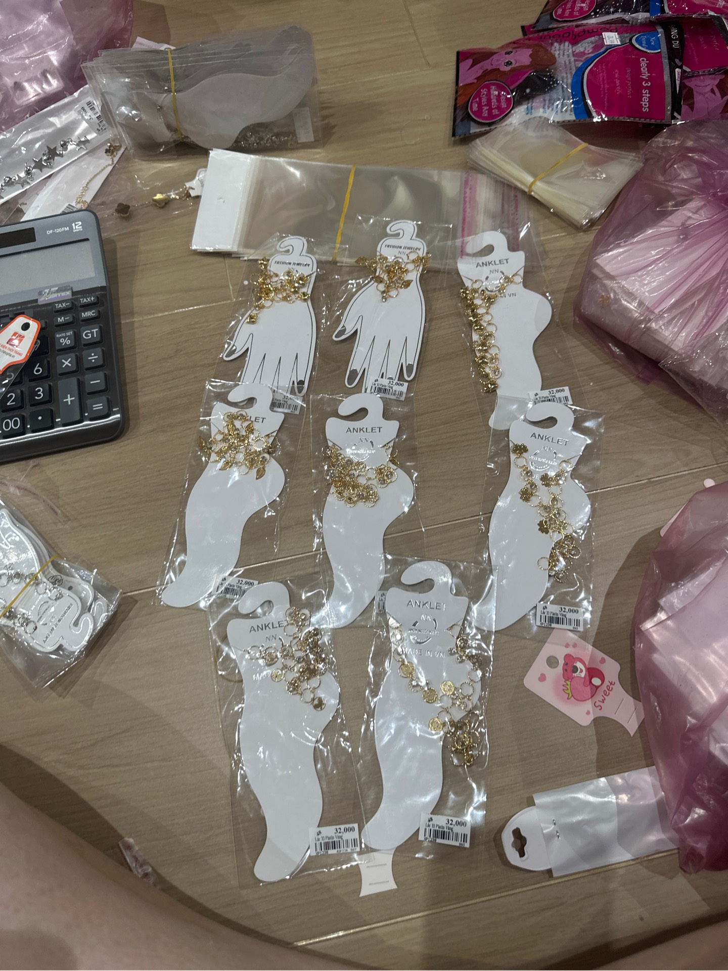 Lắc Tay-Lắc Chân Xi Plantin Vàng