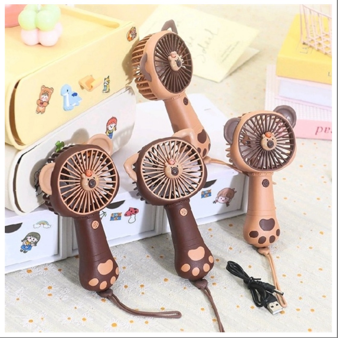 Quạt Capy Chân Mèo