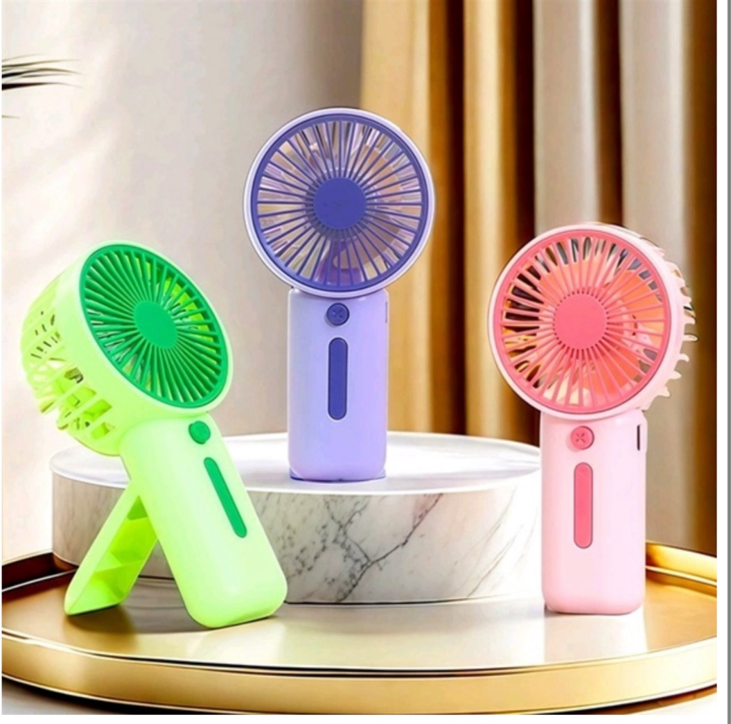 Quạt Cầm Tay Có Giá Đở