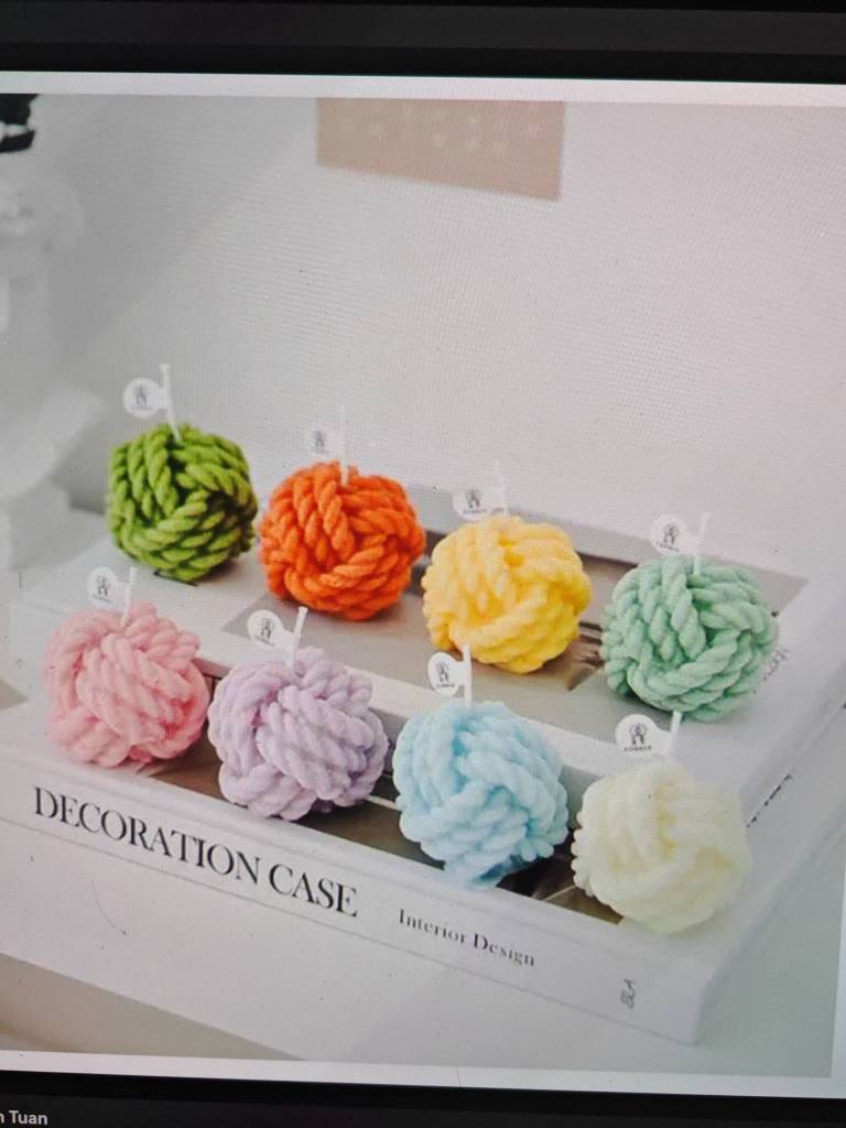 Nến Thơm Cuộn Len