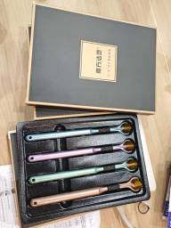 Set 4 Bàn Chải Đánh Răng Ba Chiều