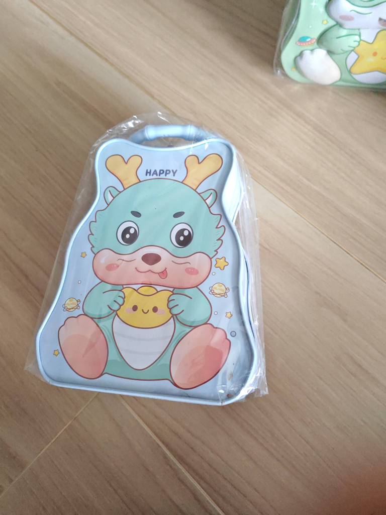 Két Sắt Khủng Long