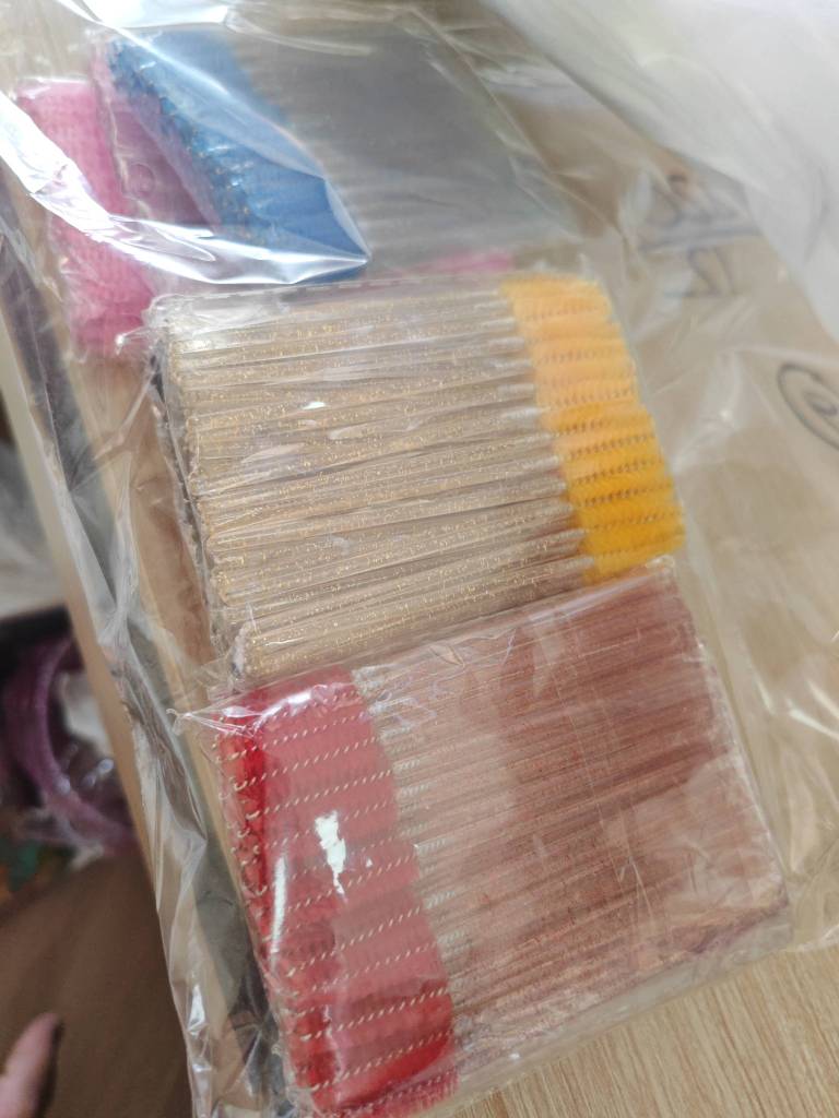 Set 10 Cây Chải Mi Kim Tuyến