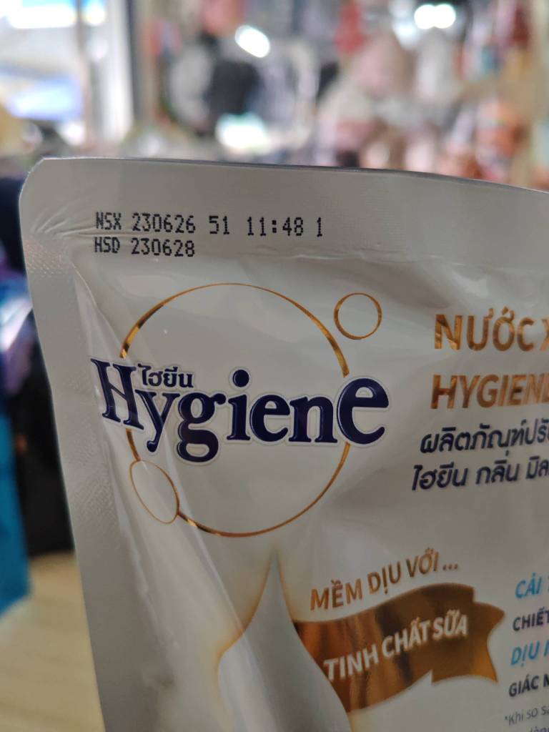 [1,1L] Nước Xã Hygiene Trắng Dịu Êm