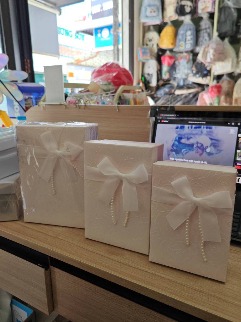22.5x16x9.5cm Hộp Quà Cao Cấp