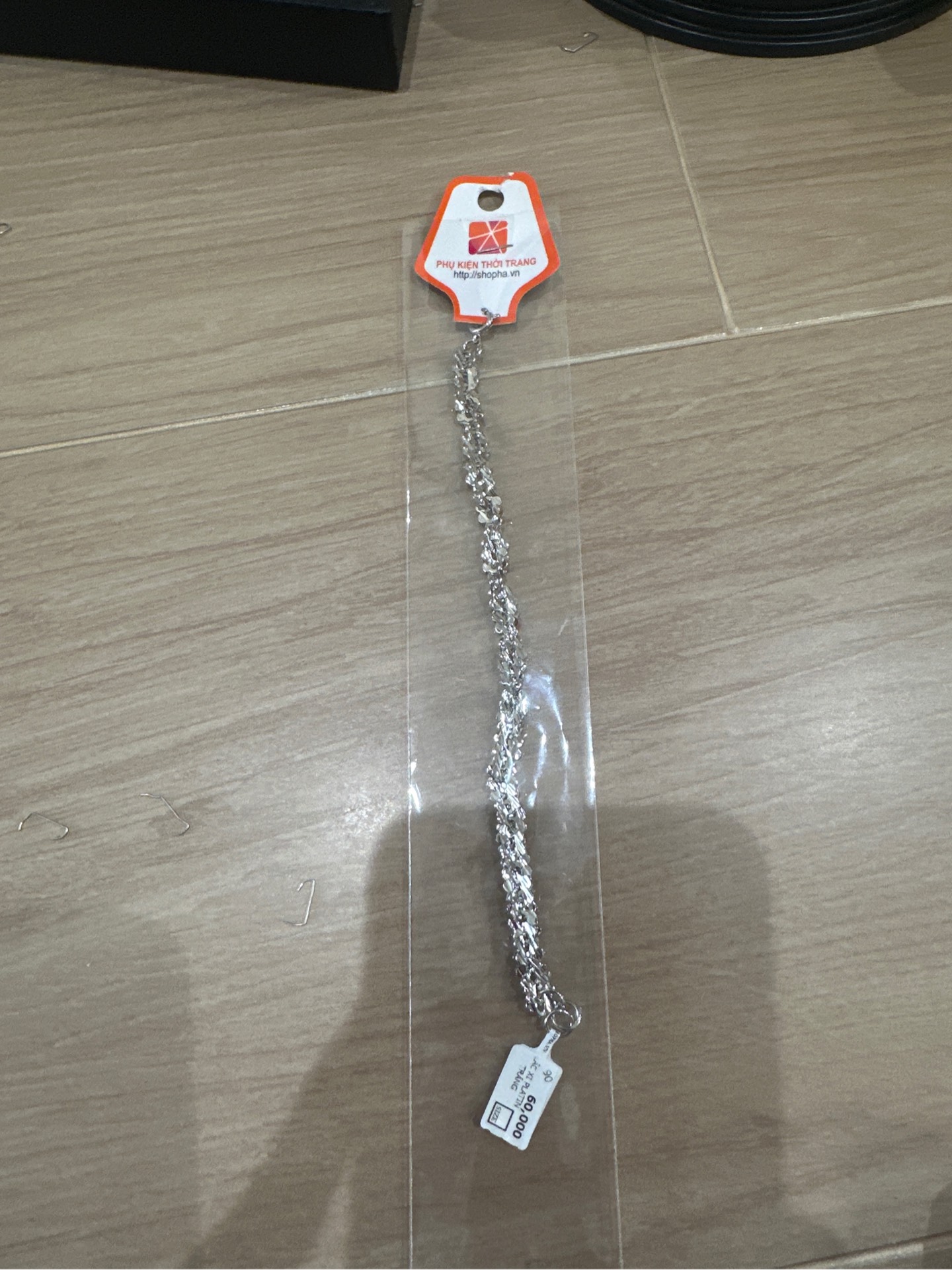 Lắc Xi Platin Trắng