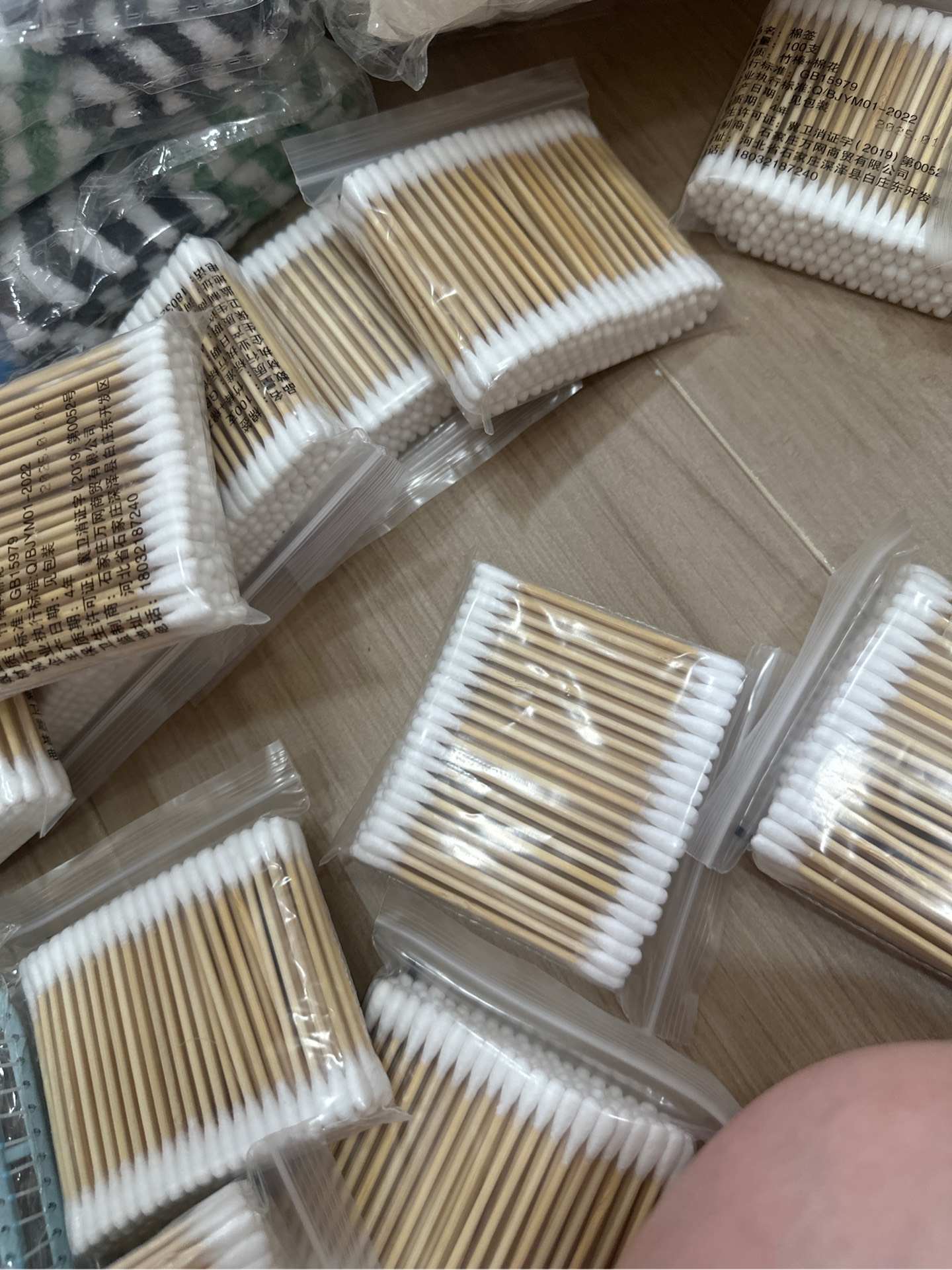 KLT 4K Tăm Bông (100 cây)