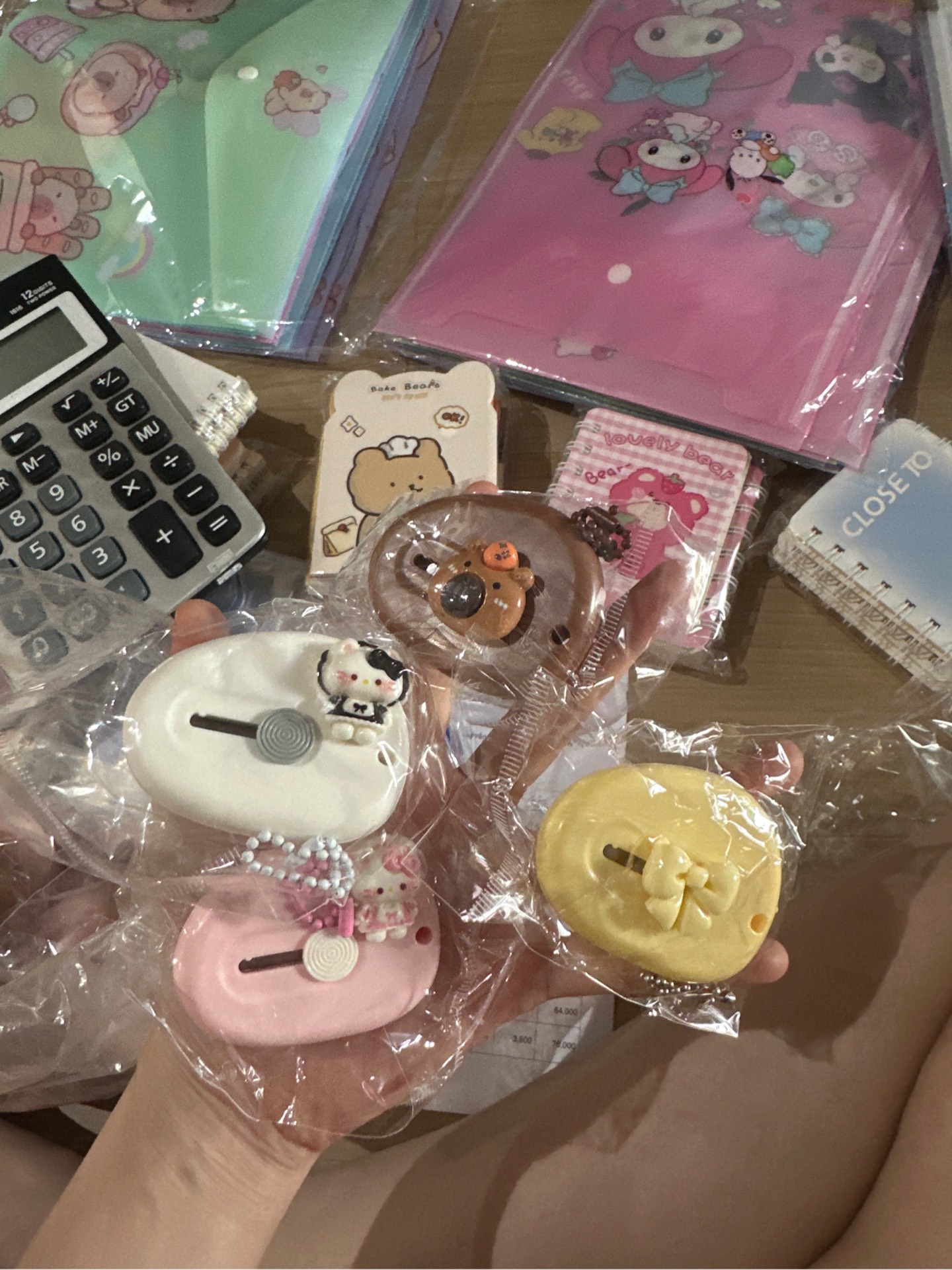 Dao Rọc Giấy Tròn Gắn Charm