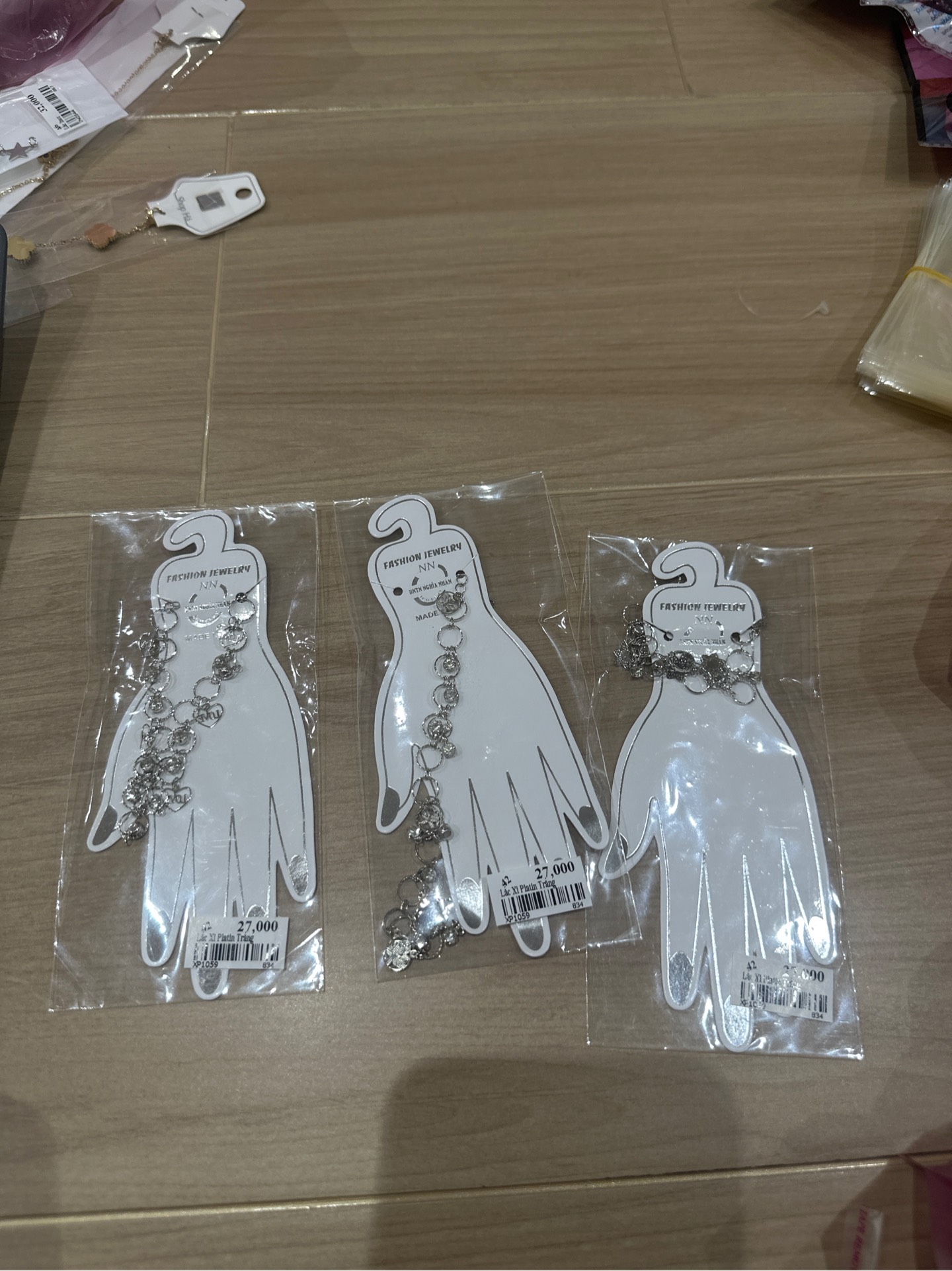 Lắc Tay Xi Platin Trắng