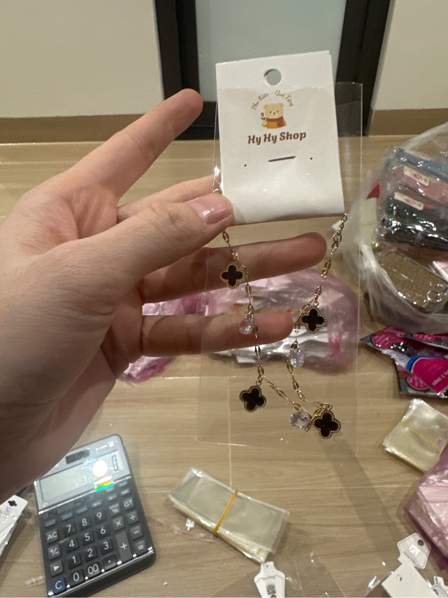 Lắc Inox Cỏ 3 Lá