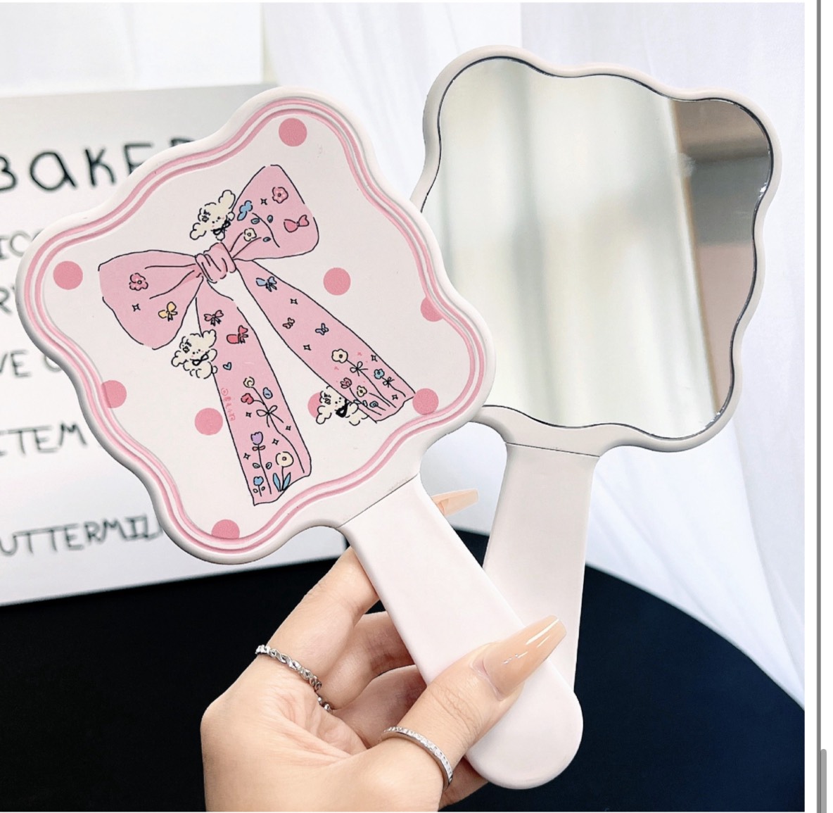 Gương Lược Cầm Tay 2in1