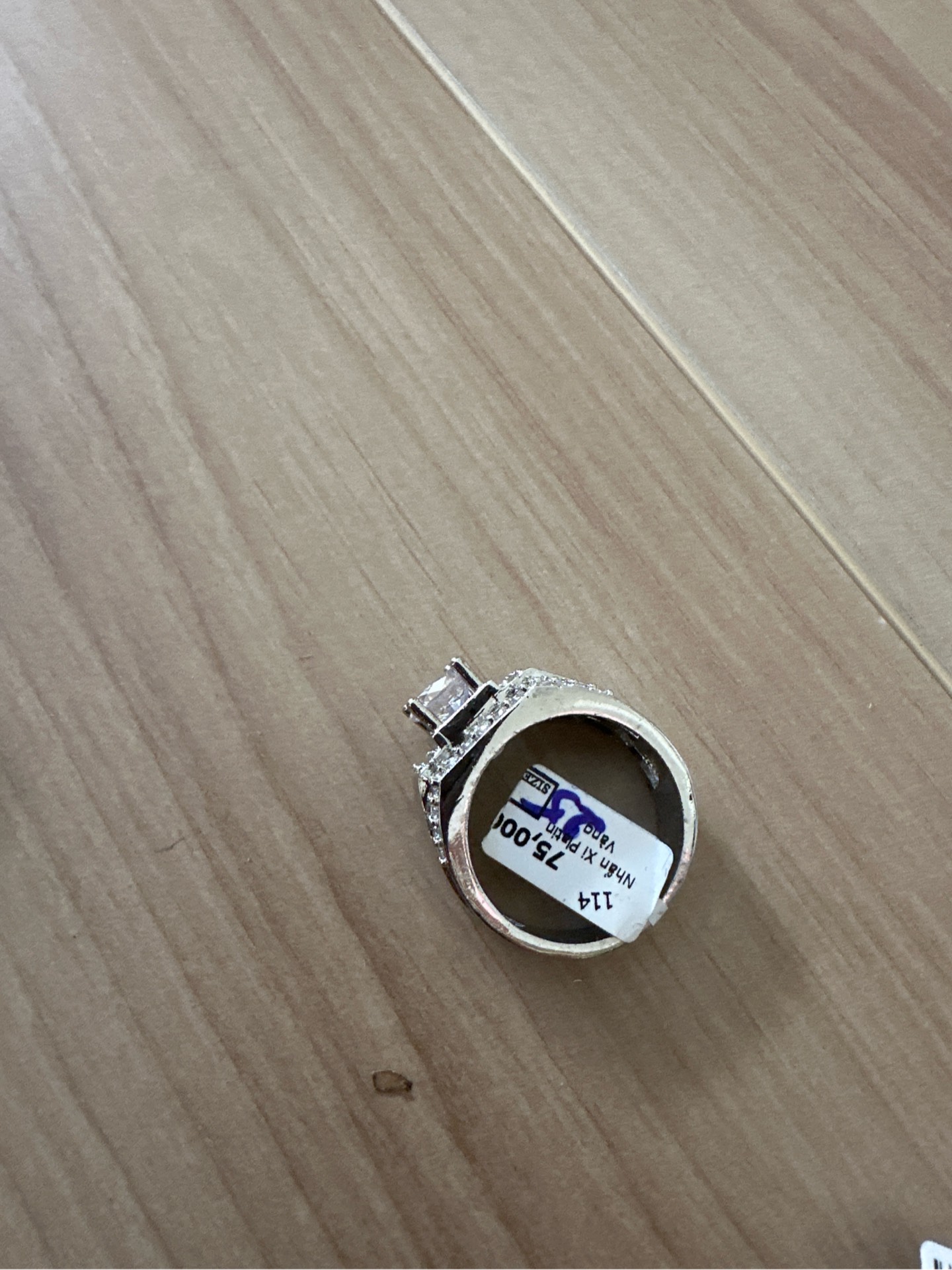 Nhẫn Inox
