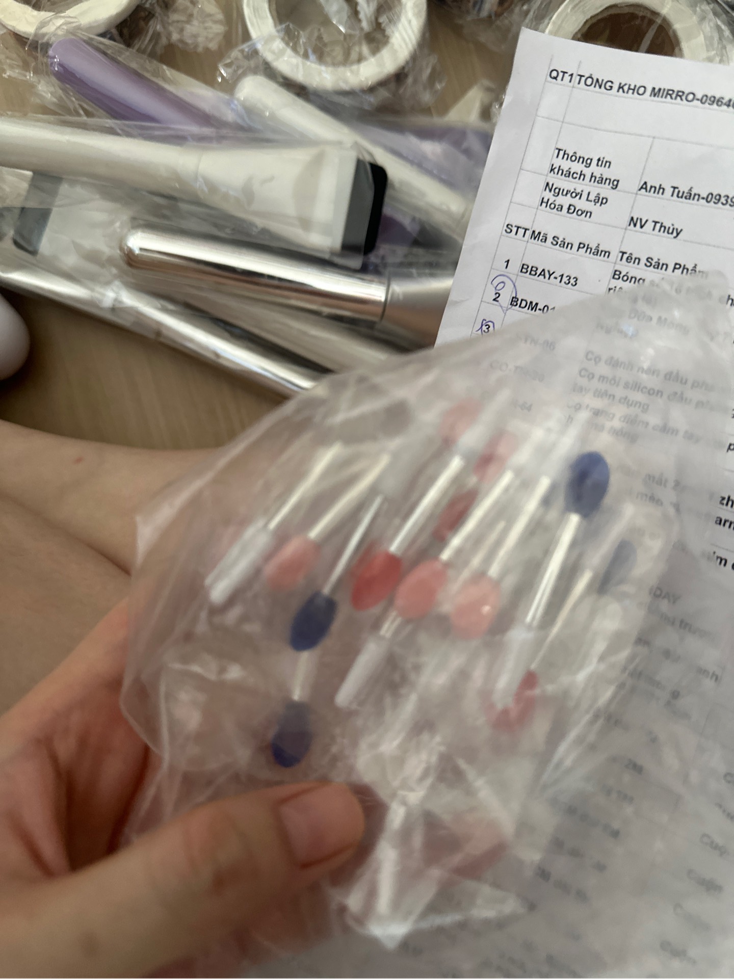 KLT Cọ Môi Silicon