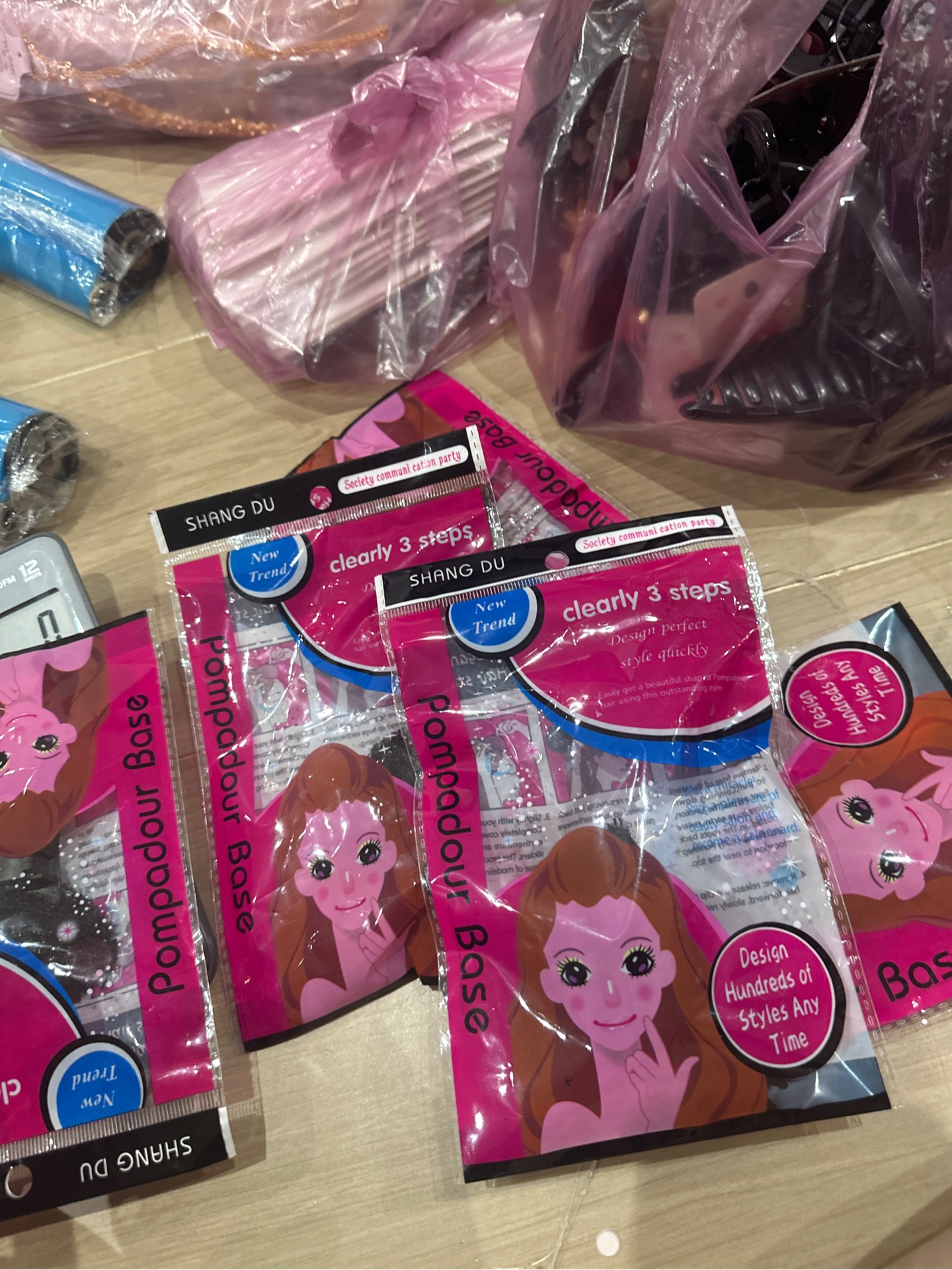 Dán Phồng Chân Tóc