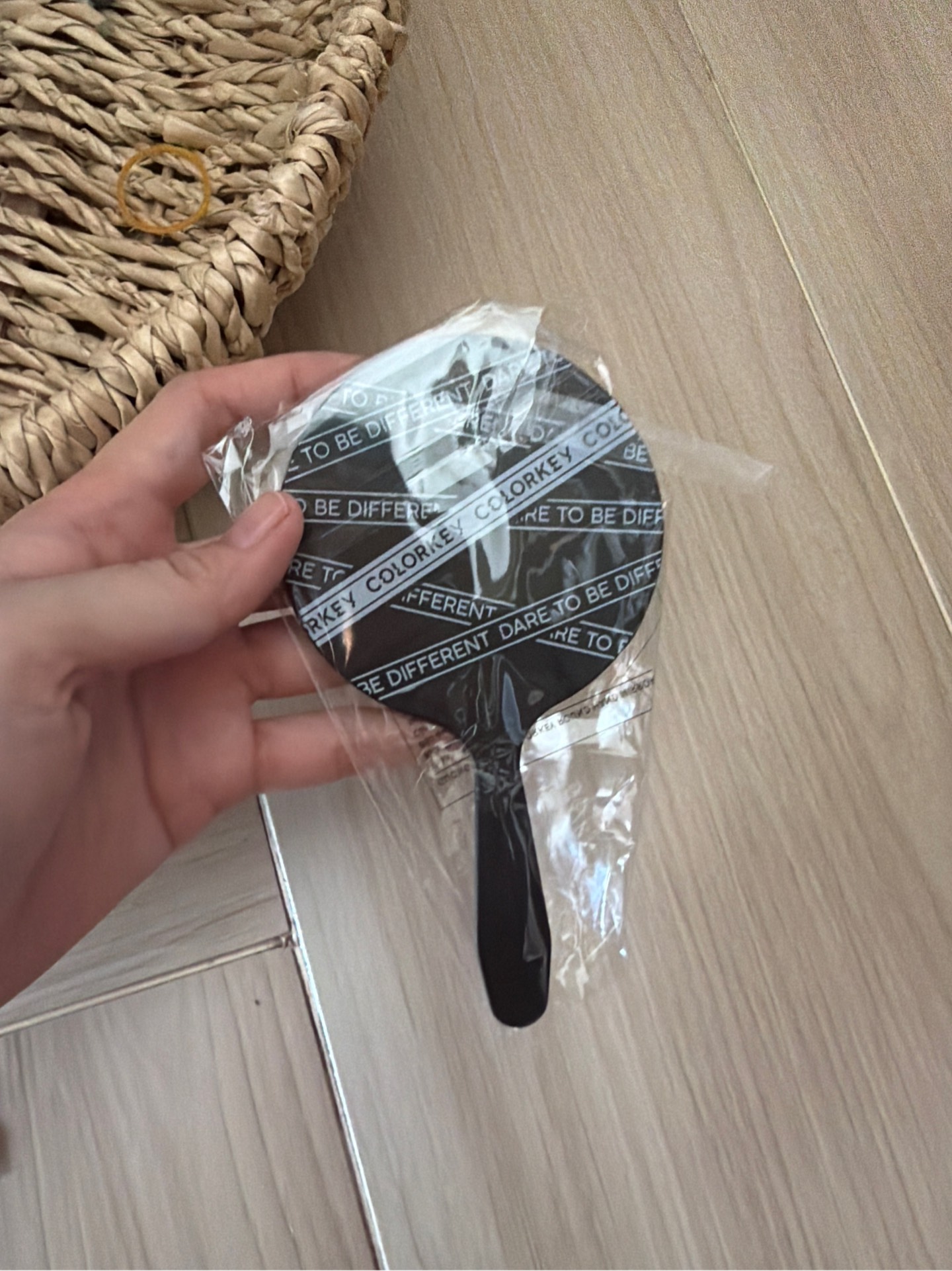 Gương Cầm Tay Colorkey