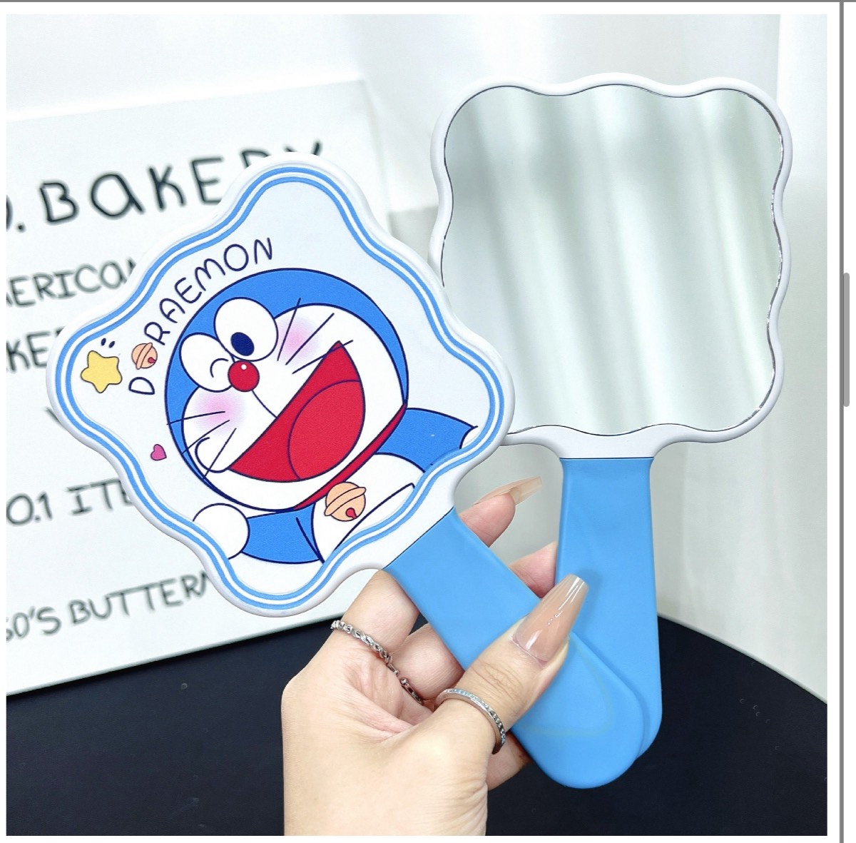 Gương Lược Cầm Tay 2in1