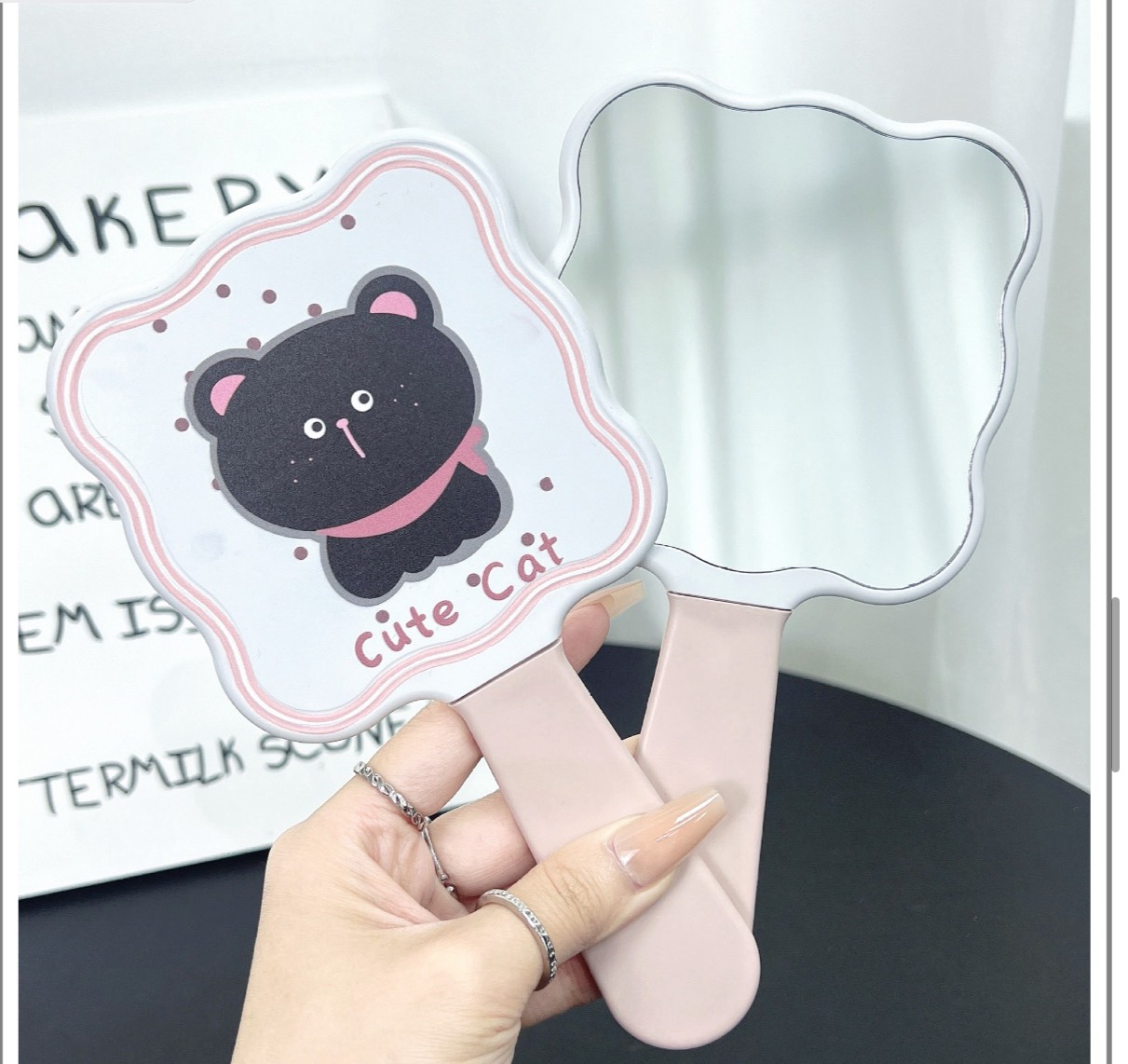 Gương Lược Cầm Tay 2in1