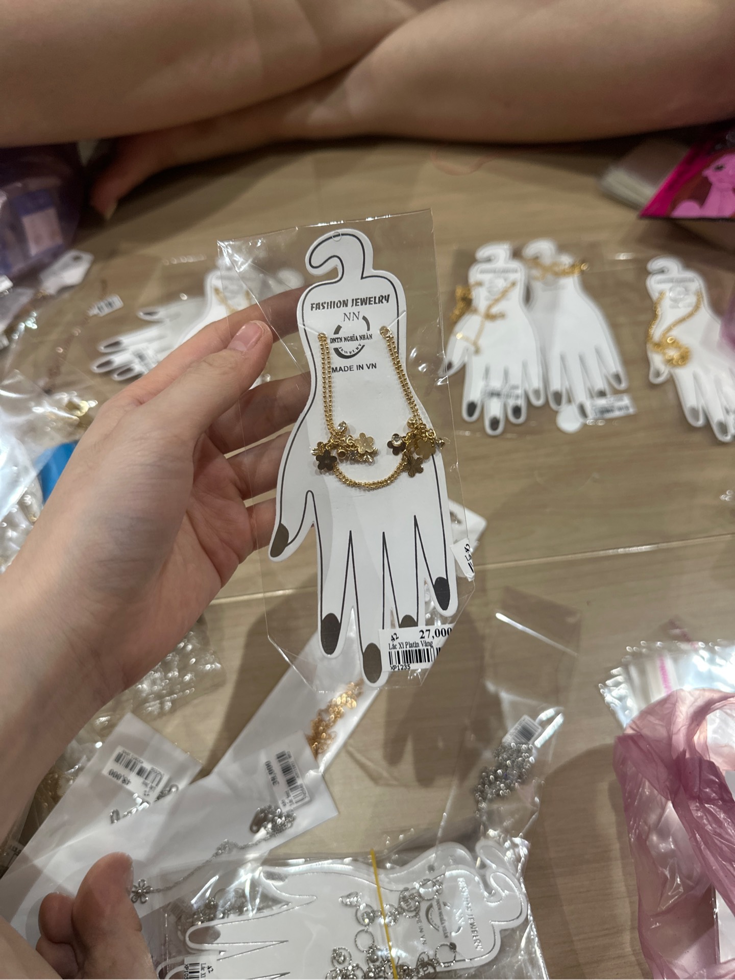 Lắc Tay Xi Plantin Vàng