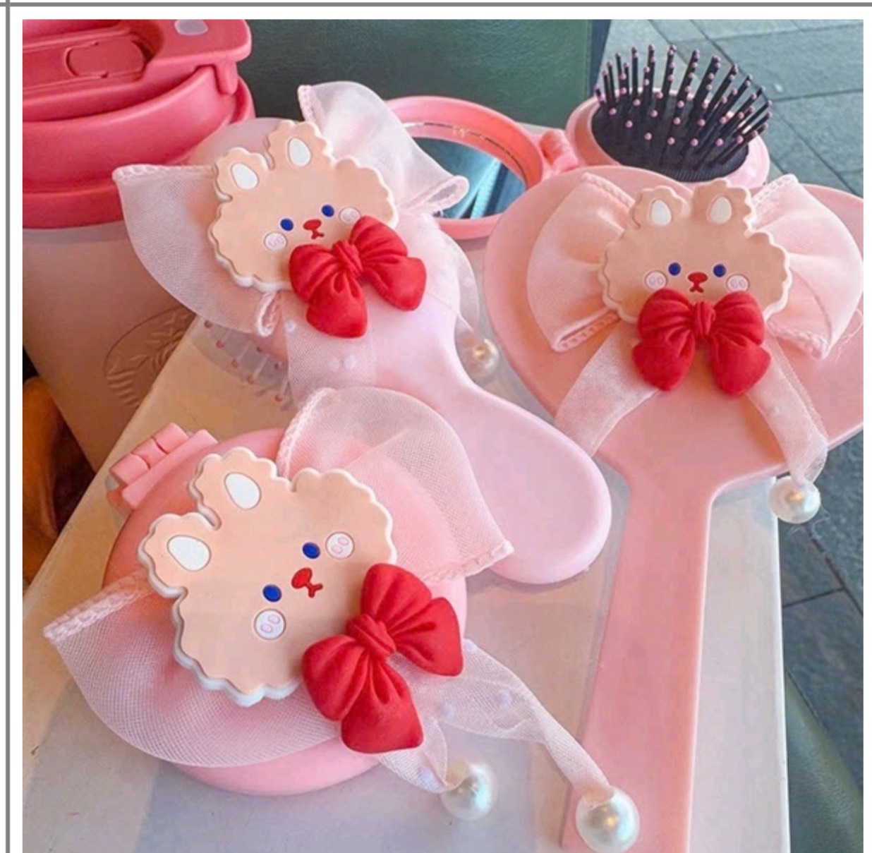 Gương Lược Cầm Tay Gấu Nơ