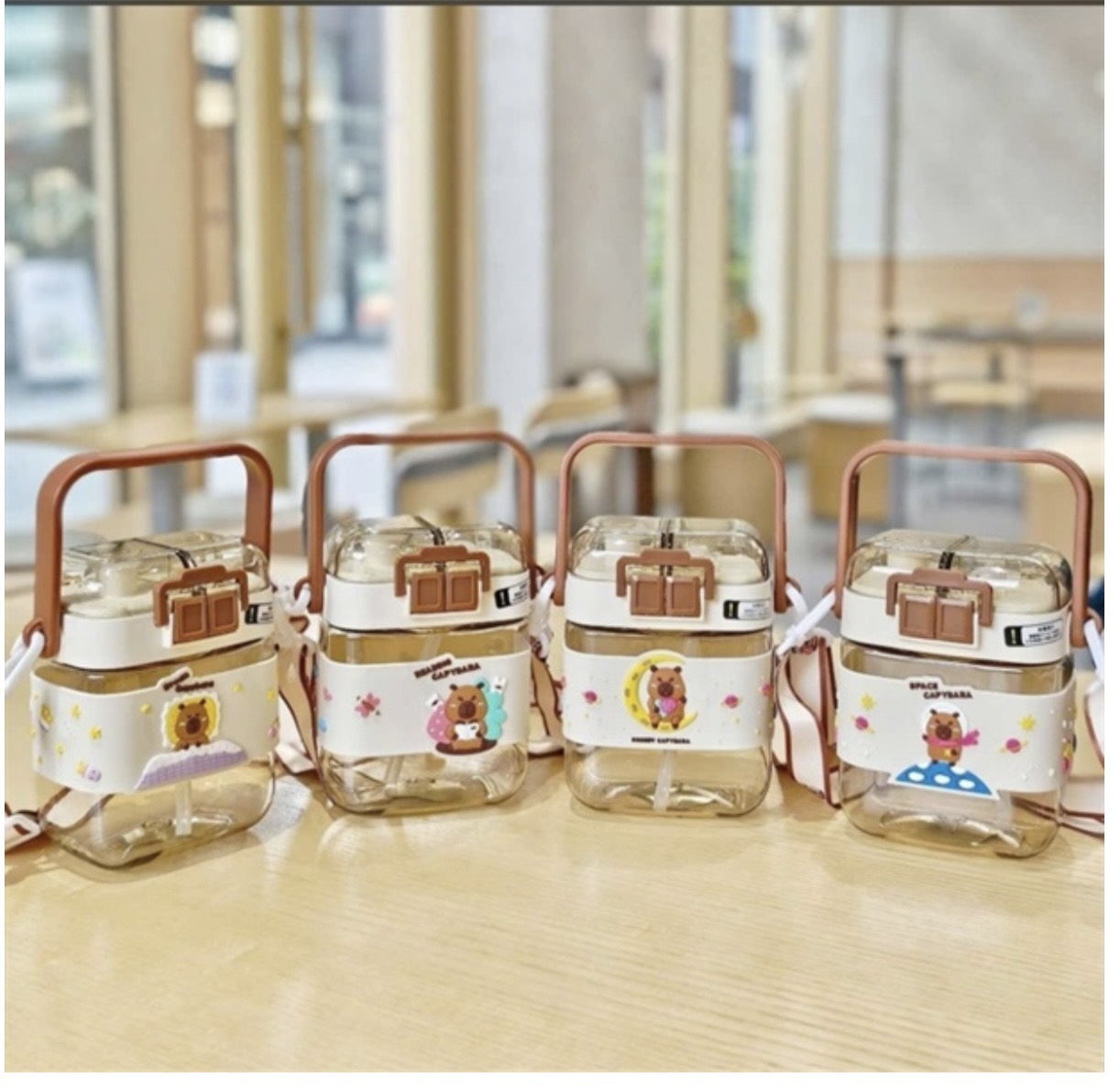 Bình Nước Quai Xách Capybara 650ml