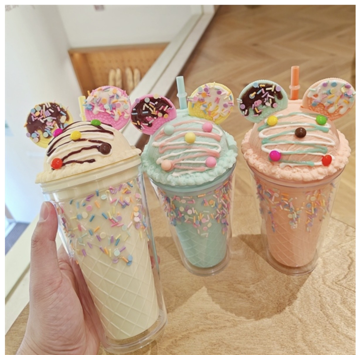 Ly Ice Cream Tai Mickey