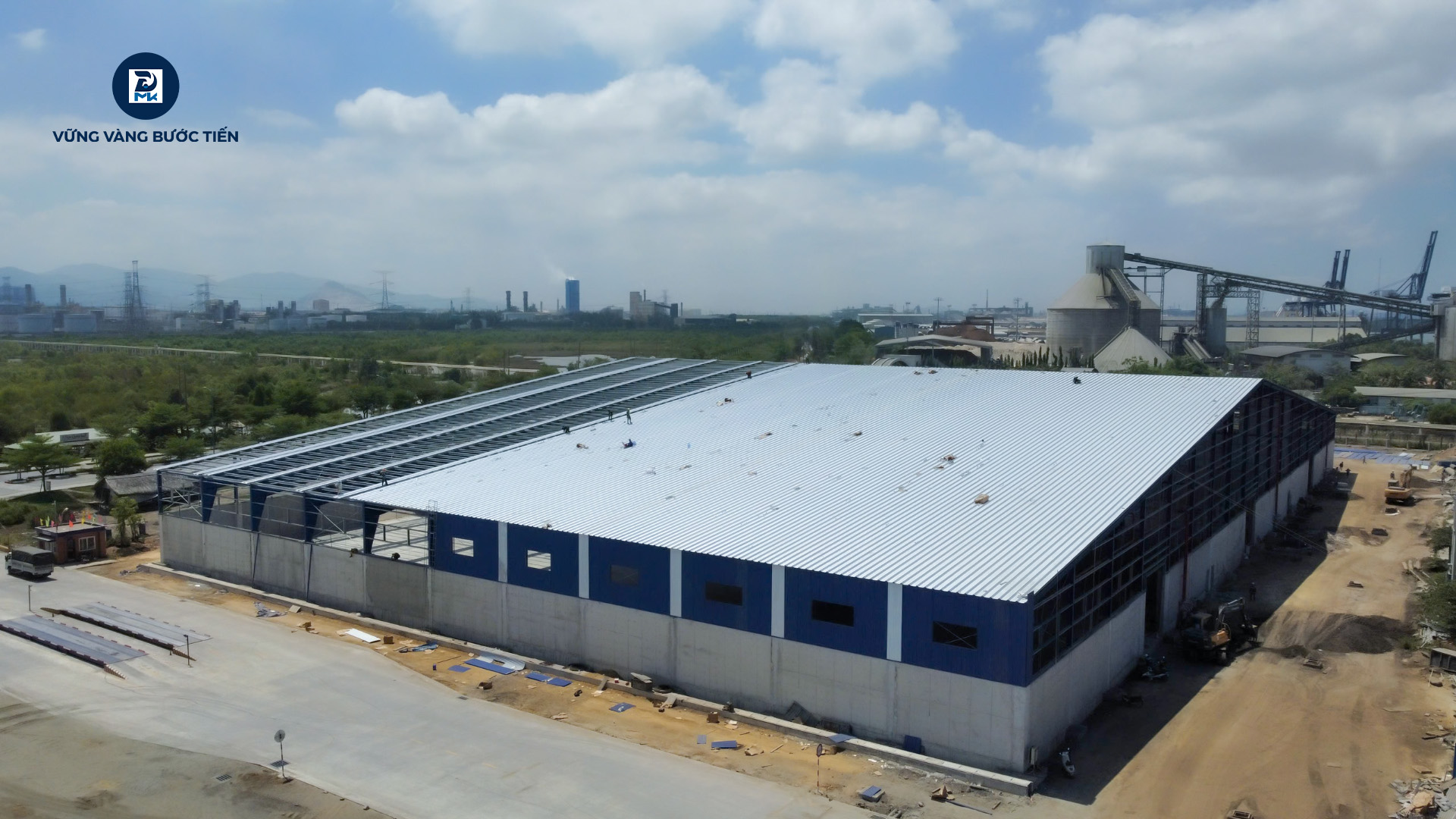 KHO SỐ 1 CẢNG HỒNG LONG TĂNG TỐC VỀ ĐÍCH - KHO SỐ 2 & 3 TỪNG BƯỚC THÀNH HÌNH