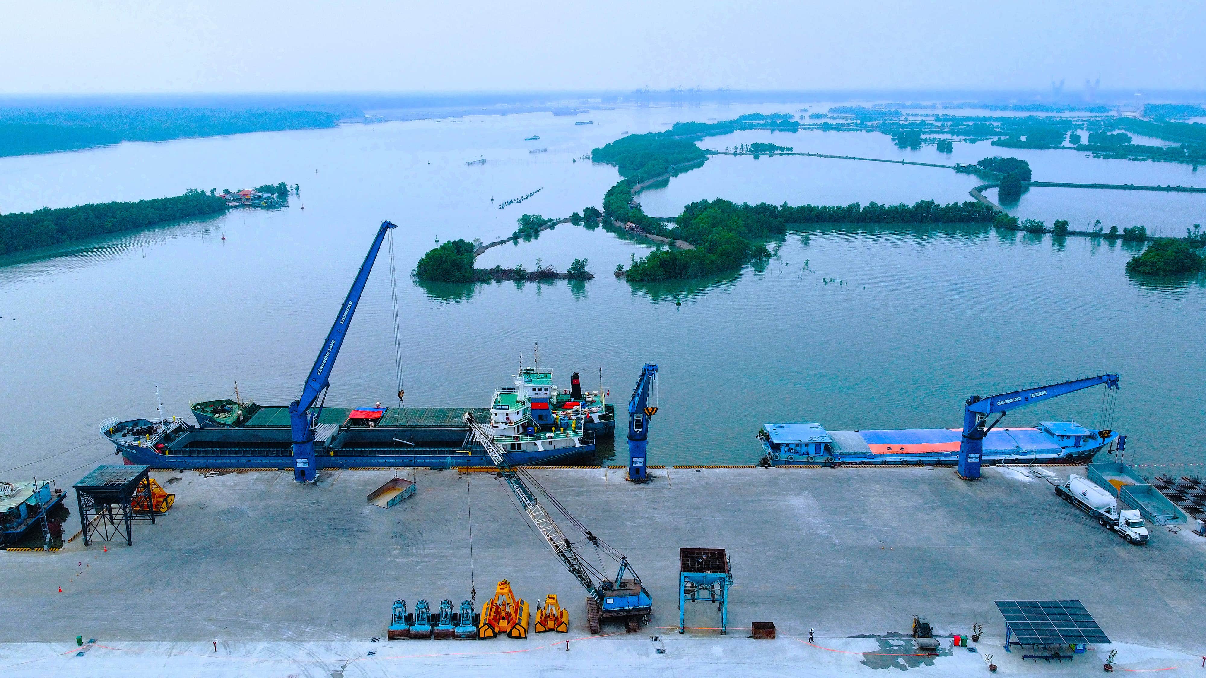 TP. HCM MỞ RỘNG KHÔNG GIAN BIỂN – CƠ HỘI PHÁT TRIỂN TRUNG TÂM HÀNG HẢI – LOGISTICS QUỐC TẾ