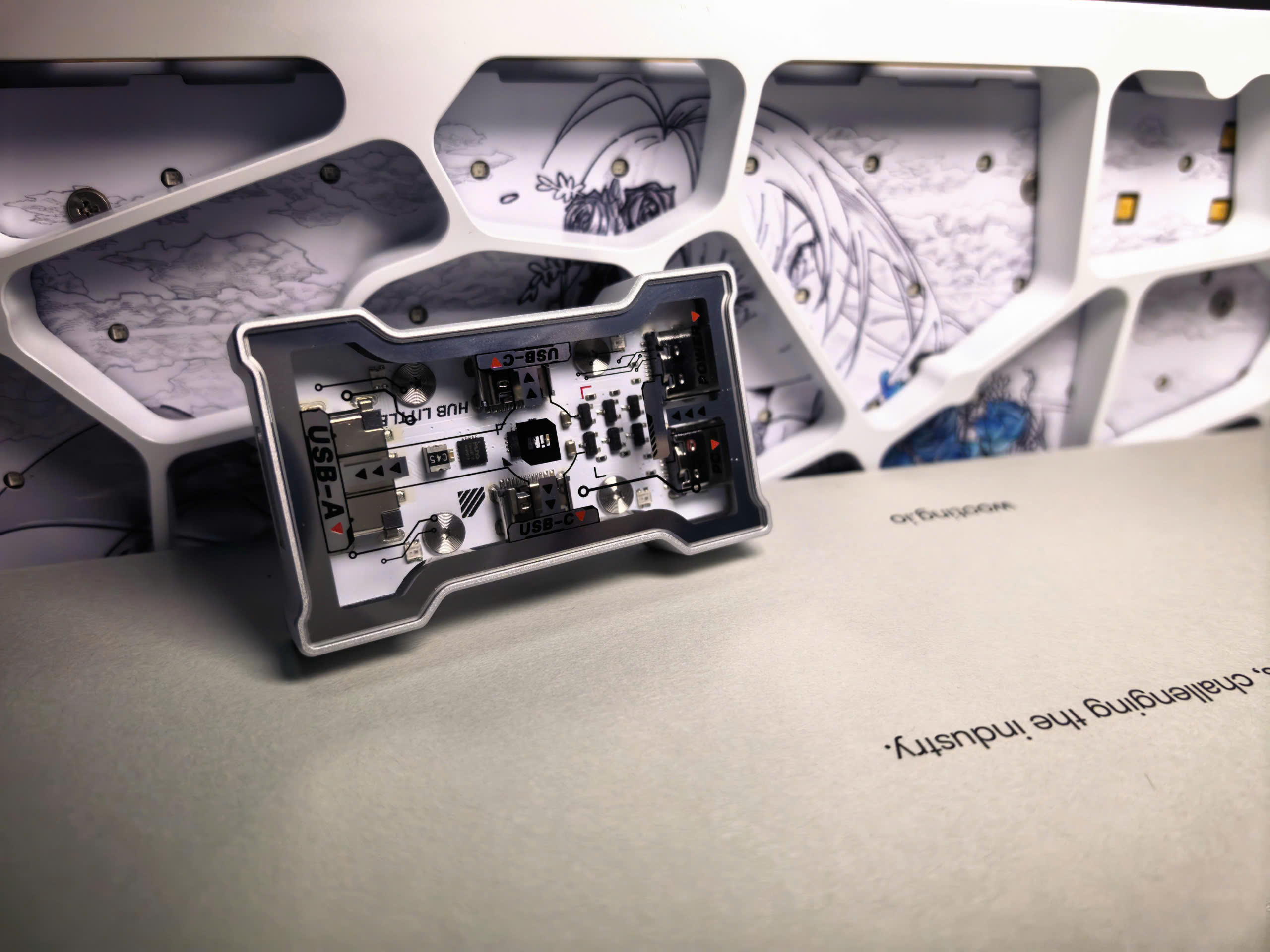 [Group Buy] HM Hub Lite Anime CNC 3 Cổng 8K Polling Rate