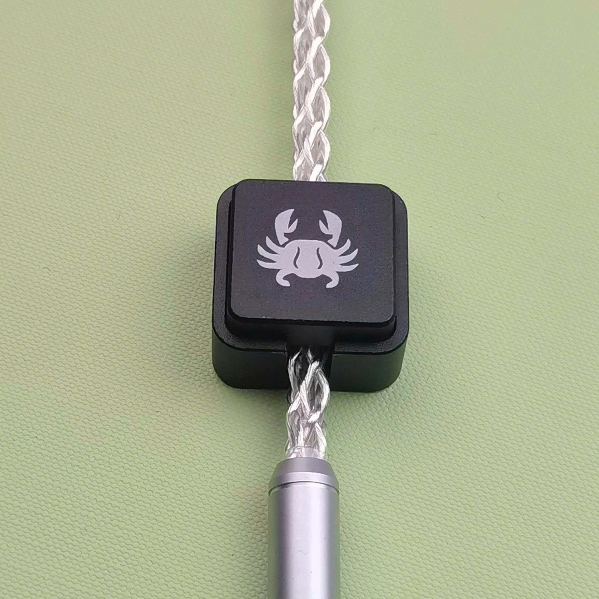 [Đã đóng GB] Hộp Kim Loại Cố Định Dây Cable Nam Châm Từ Tính