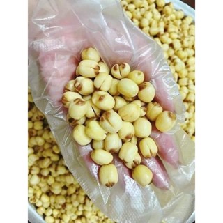 COMBO 2 MÓN: HẠT SEN SẤY + ĐẬU ĐEN RANG MUỐI - DƯỠNG NHAN, DƯỠNG TÂM - Tiệm Nhà Bia