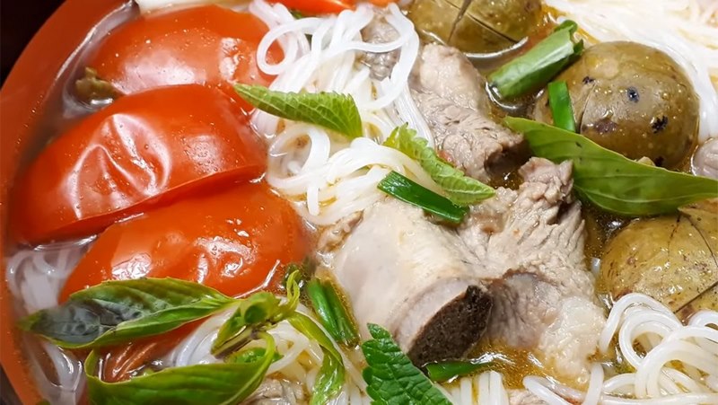 Canh sườn chua - Bí quyết nấu canh chuẩn vị gia đình