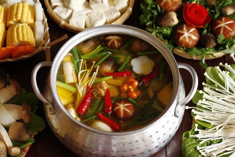 Tìm hiểu ngay: Cách nấu lẩu gà thơm ngon, chuẩn vị