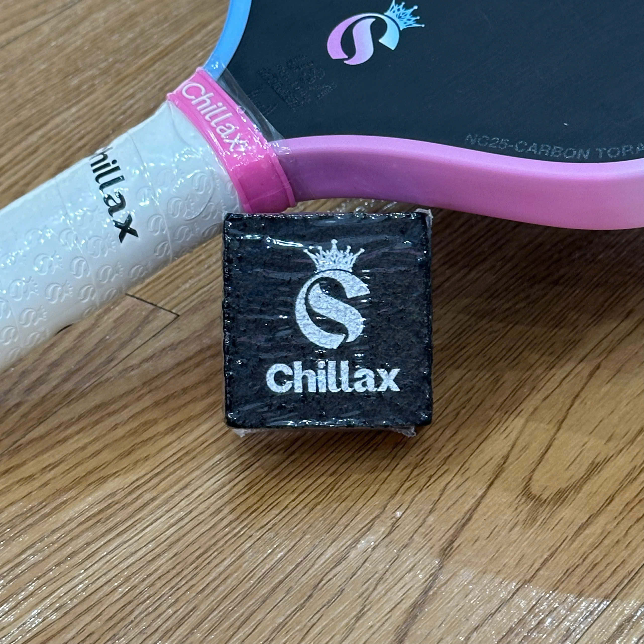 Tẩy Vệ Sinh Mặt Vợt Pickleball Chillax