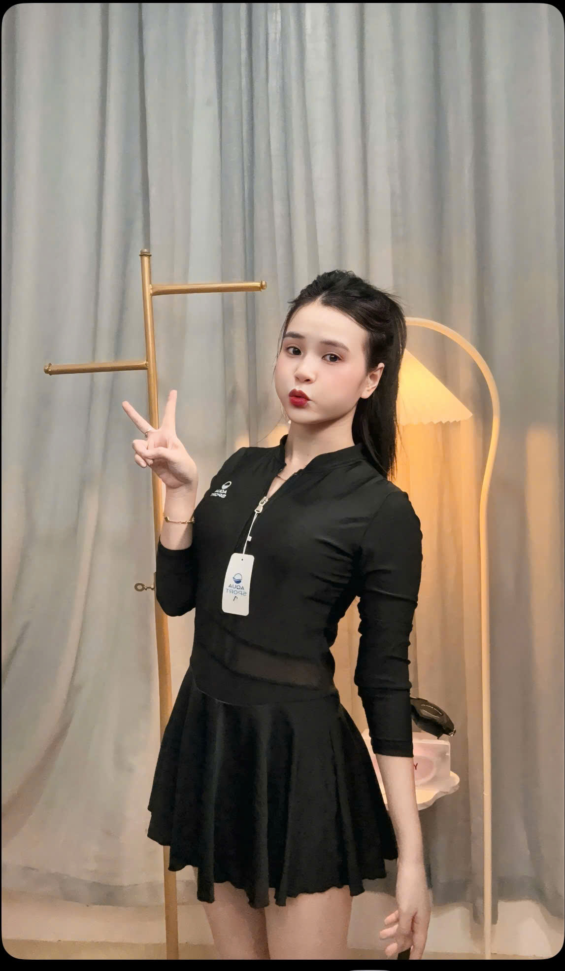 S48 - Đồ Bơi Nữ Dài Tay Dáng Váy Kín Đáo image 1