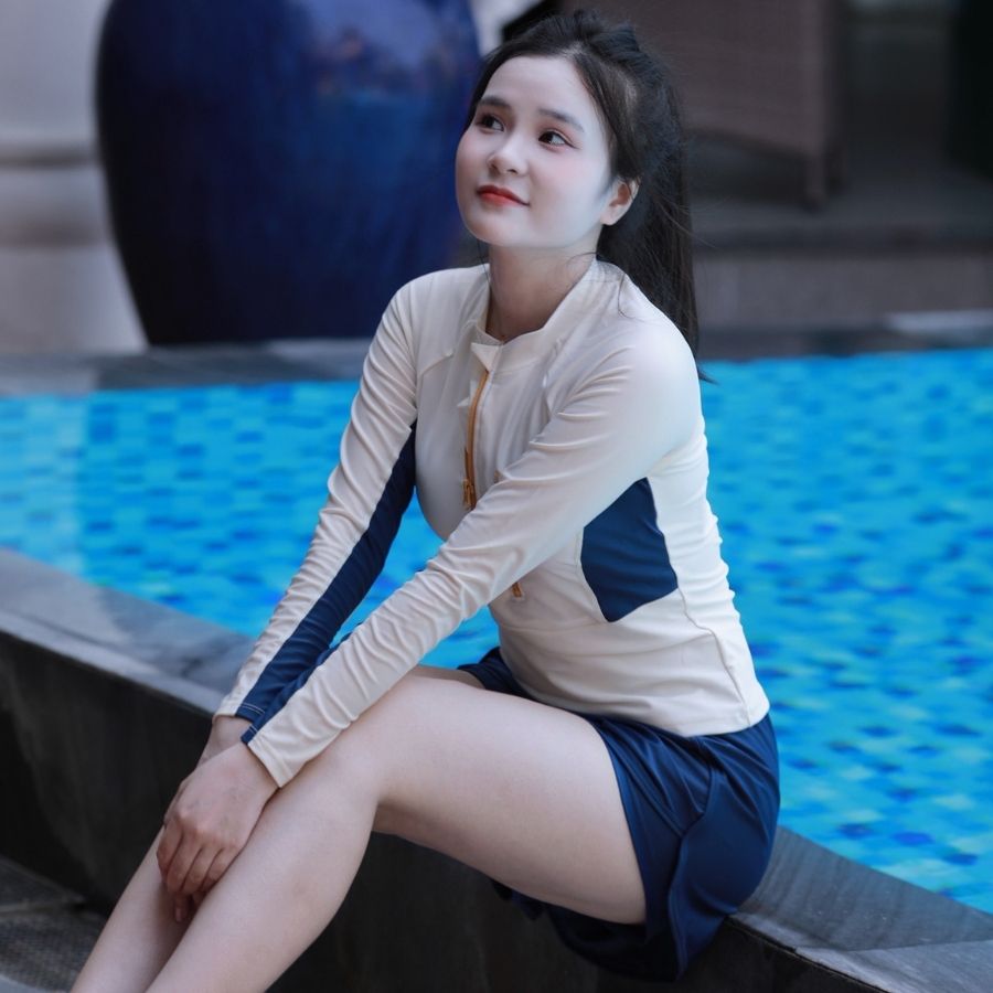 Bộ Đồ Bơi Nữ Tay Dài SwimBros S9 – Quần Đùi Che Bụng, Kín Đáo image 4