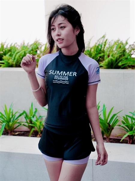BBS G21 - Set bơi nữ quần short đen phối tay SUMMER