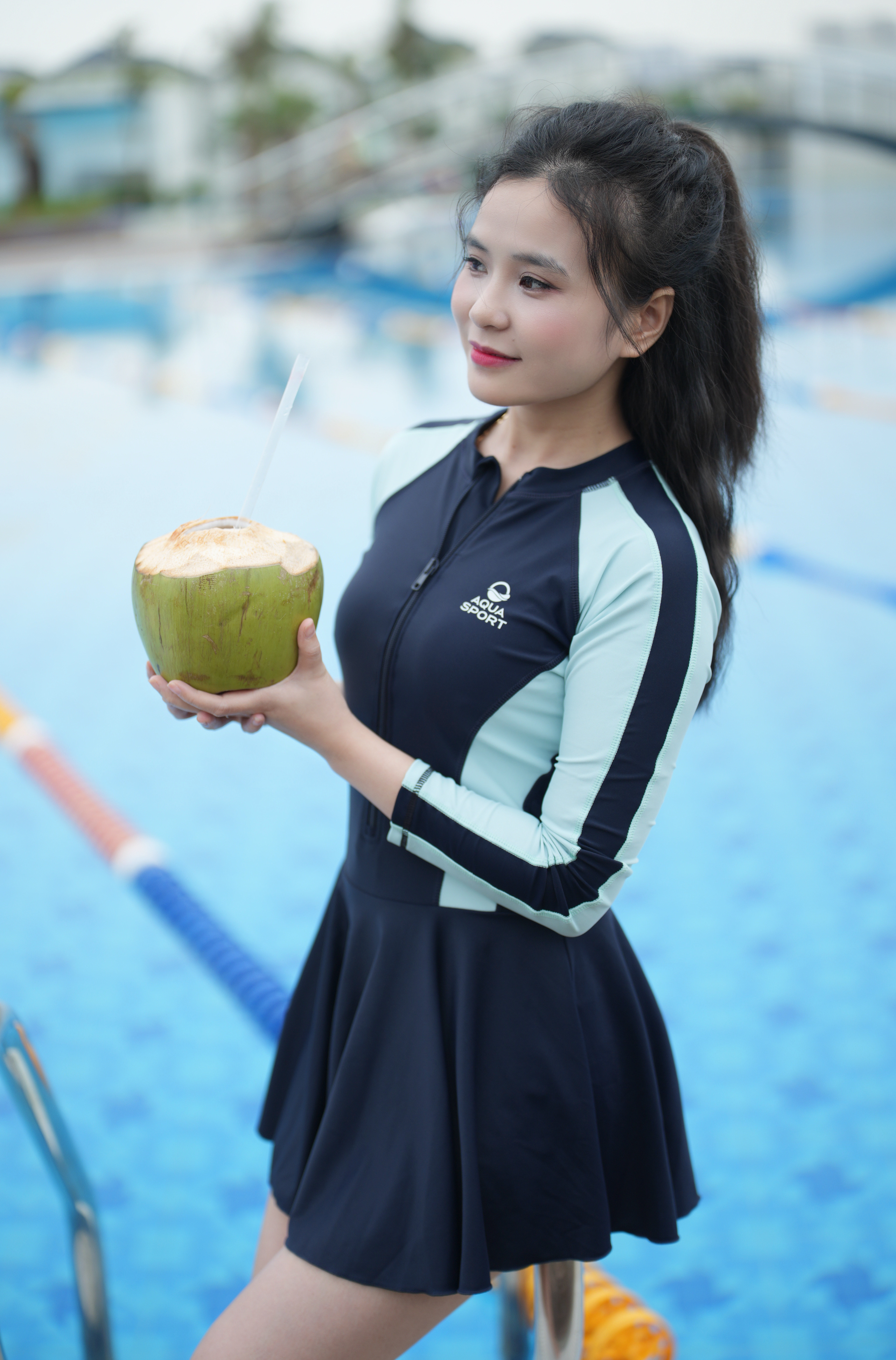 S33 Váy Bơi Thể Thao Nữ Swimbros Dài Tay - Có Khóa Zip Kháng Tia UV Tôn Dáng image 2
