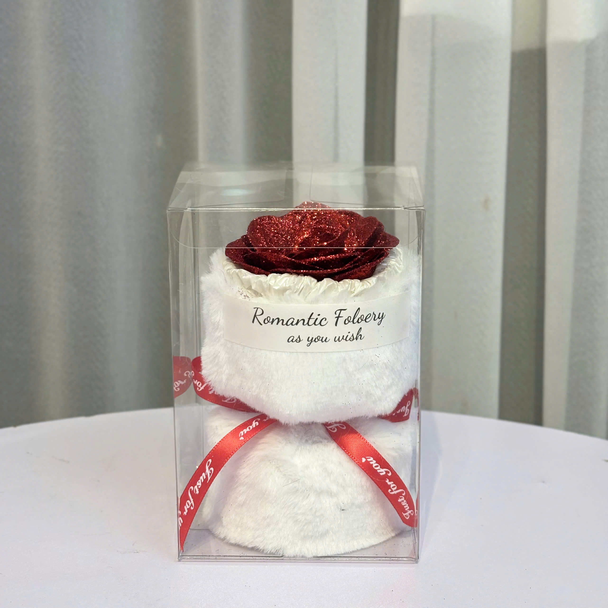 Bó hoa mini quà tặng người thương bạn bè nhâm dịp sinh nhật n gày lễ. set hoa kèm hộp siêu cute