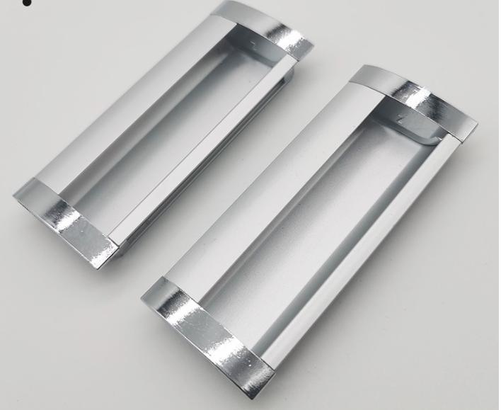 Tay nắm tủ âm màu bạc kích thước 96mm, 128mm.