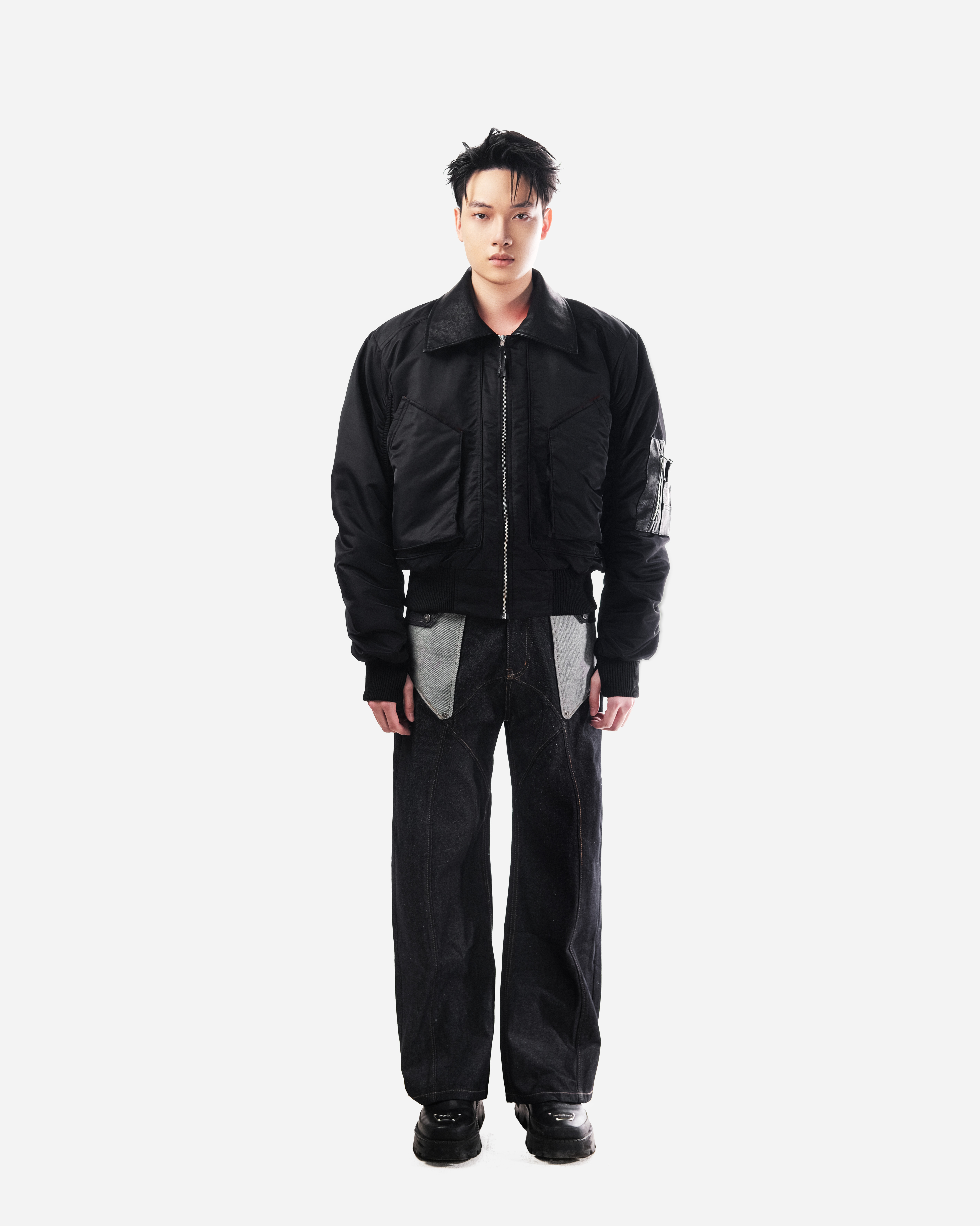 FORGE COLLAR BOMBER - BLACK