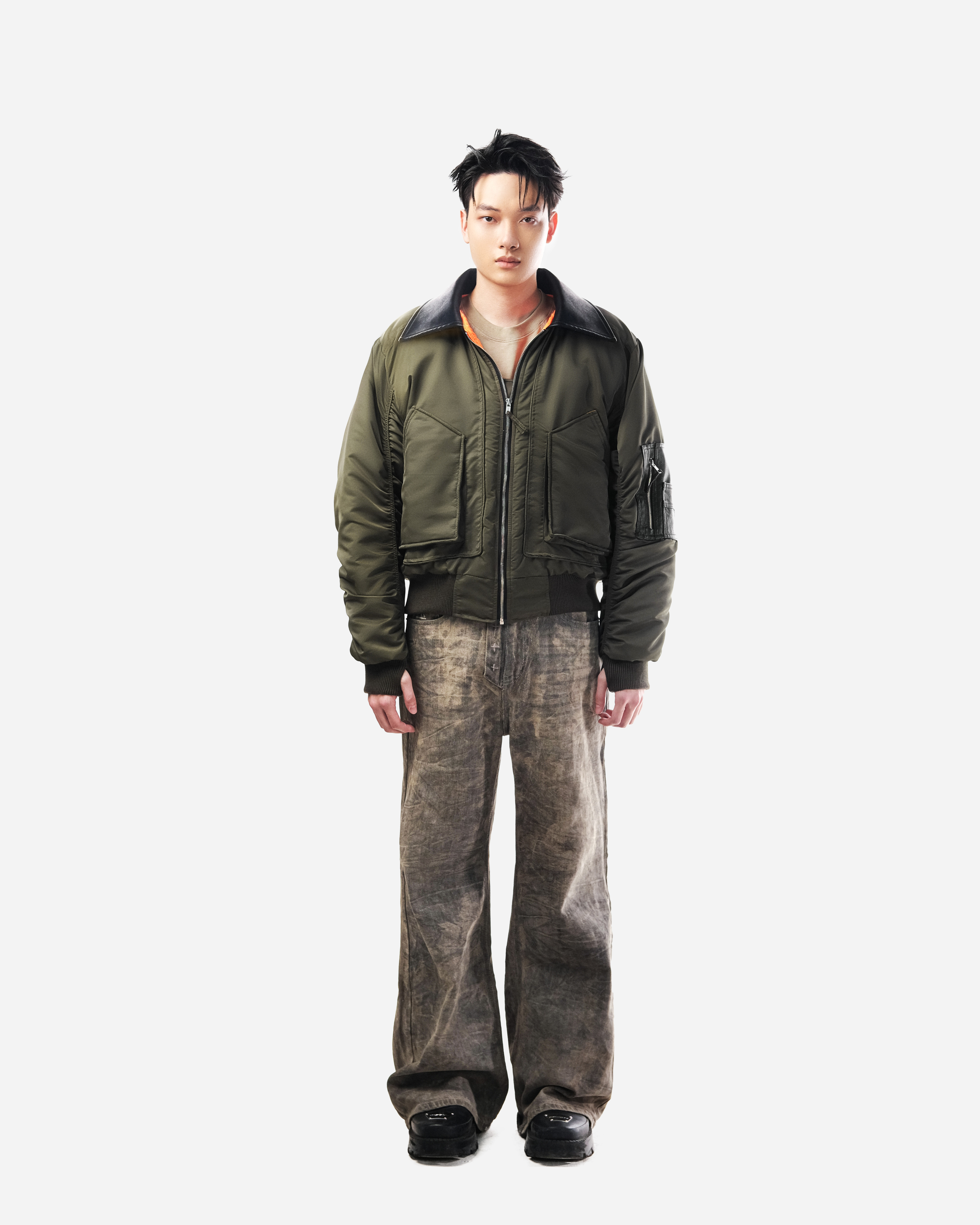 FORGE COLLAR BOMBER - OLIVE