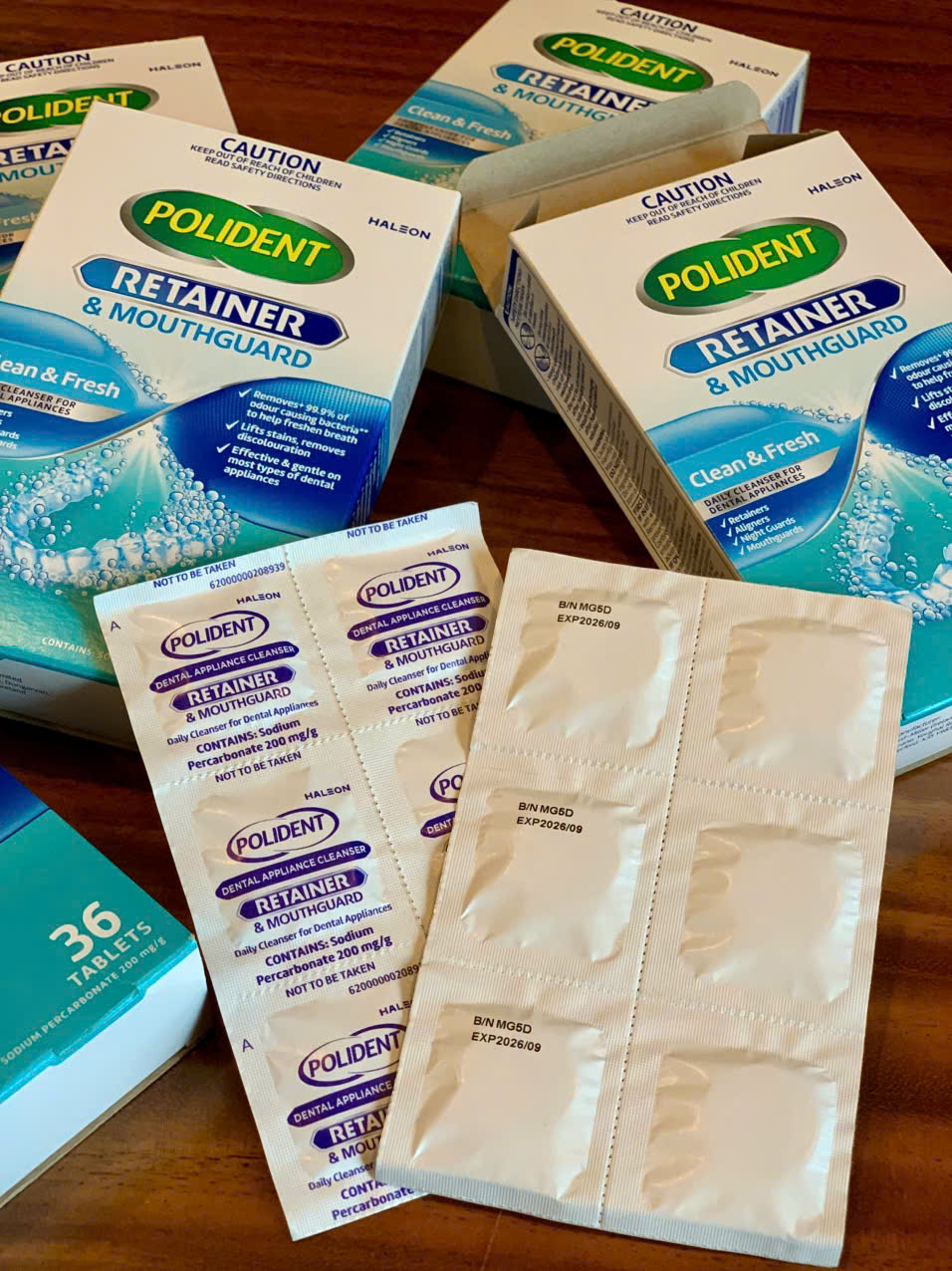 VIÊN SỦI NGÂM VỆ SINH RĂNG GIẢ / HÀM DUY TRÌ Polident Whitening Cleanser Tablets, 4 in 1 ƯU ĐIỂM