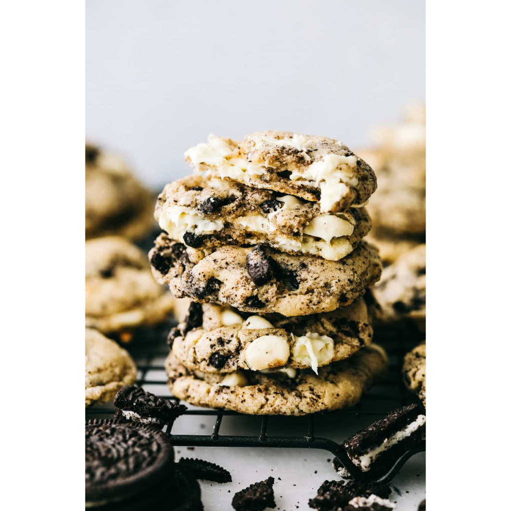 HẠT SOCOLA ĐEN / TRẮNG / SỮA NƯỚNG BÁNH Woolworths Chocolate Baking WHITE / BLACK / MILK DROPS, 200g