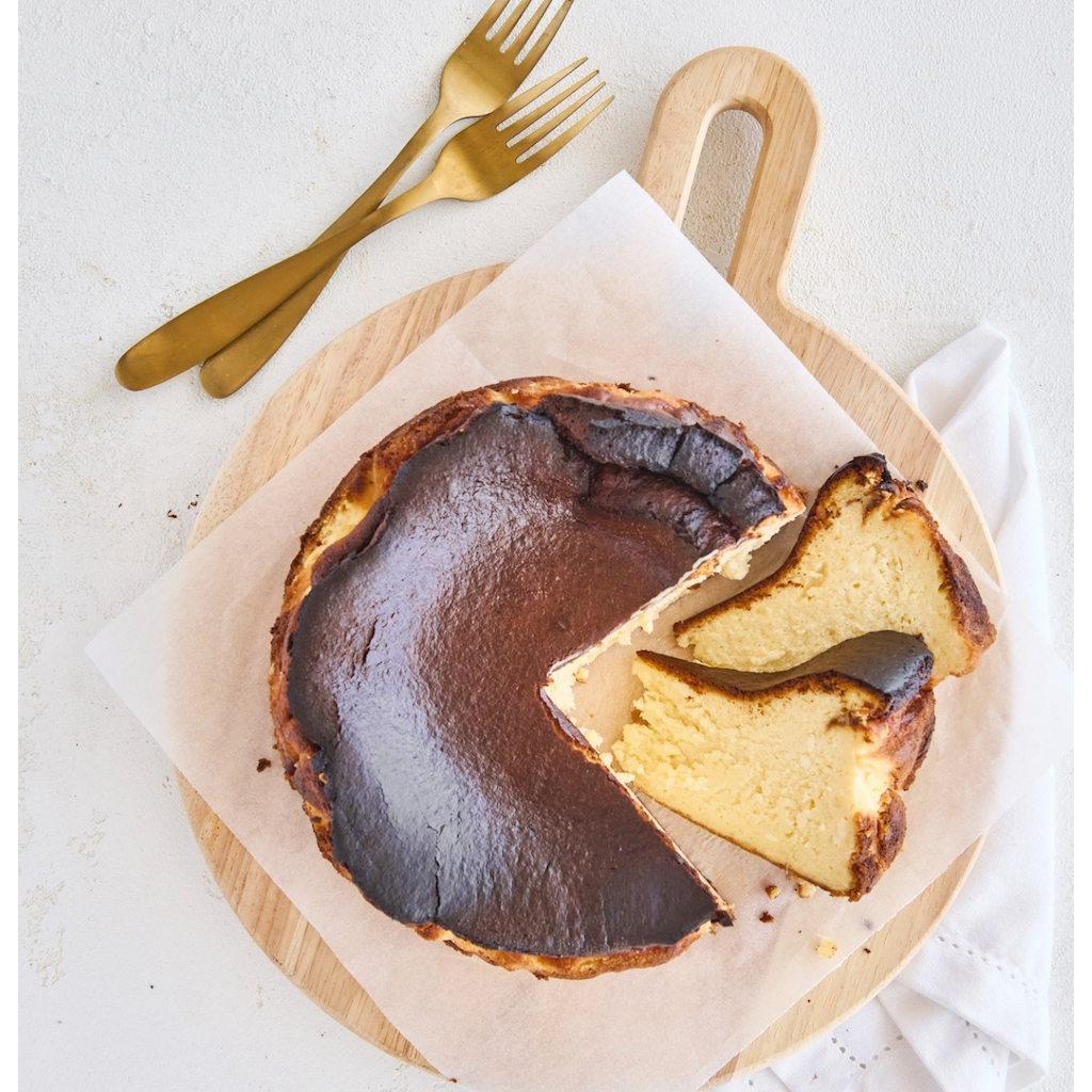 SỐT SOCOLA PHỦ KEM TẠO VỎ GIÒN TRONG TÍCH TẮC Cottee’s® Choc Whizz® Chocolate, 220g