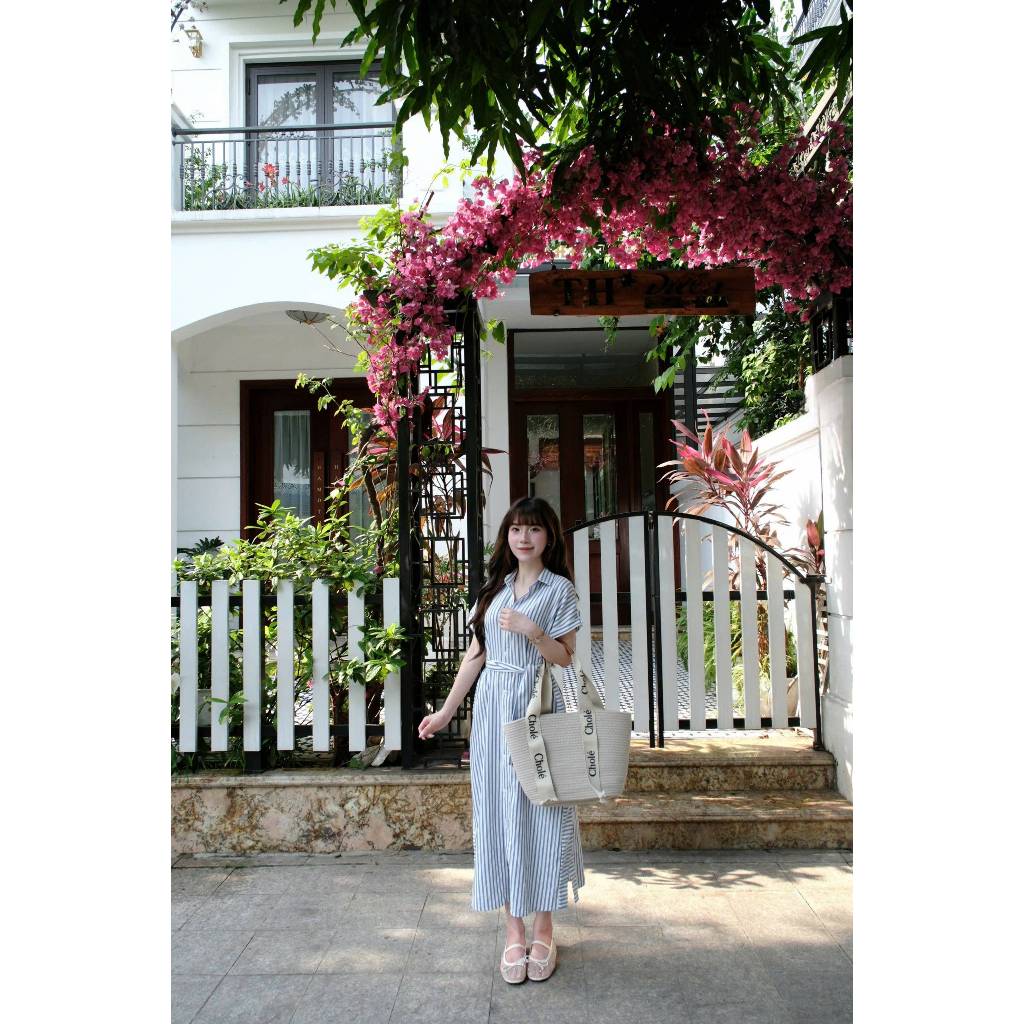Đầm maxi nữ Chililuu váy xanh kẻ sọc trắng dáng dài kèm đai chiết eo tôn dáng phong cách thanh lịch Hàn Quốc