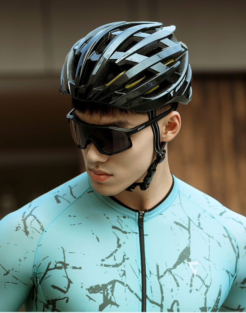 Kính đổi màu GIANT GALE