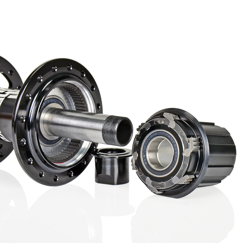 Bộ Hub KOOZER 455 32 Lỗ - Phanh Đĩa 6 Ốc - Tăm Móc - Màu Bạc
