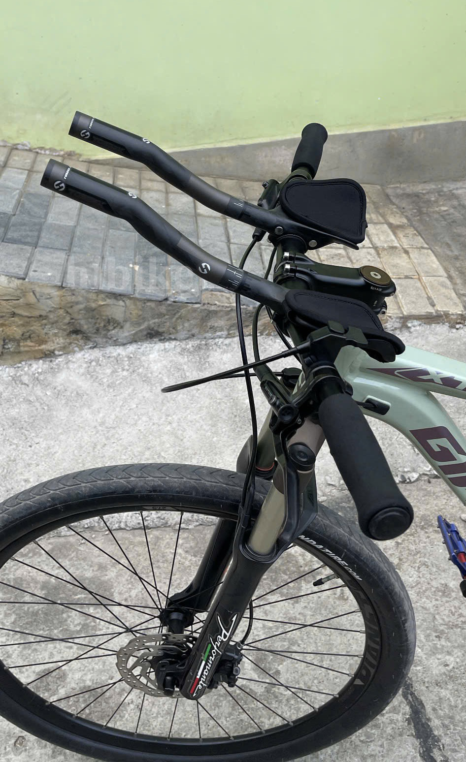 Tay càng nghỉ gắn ghi đông xe đạp chống mỏi Carbon TOSEEK